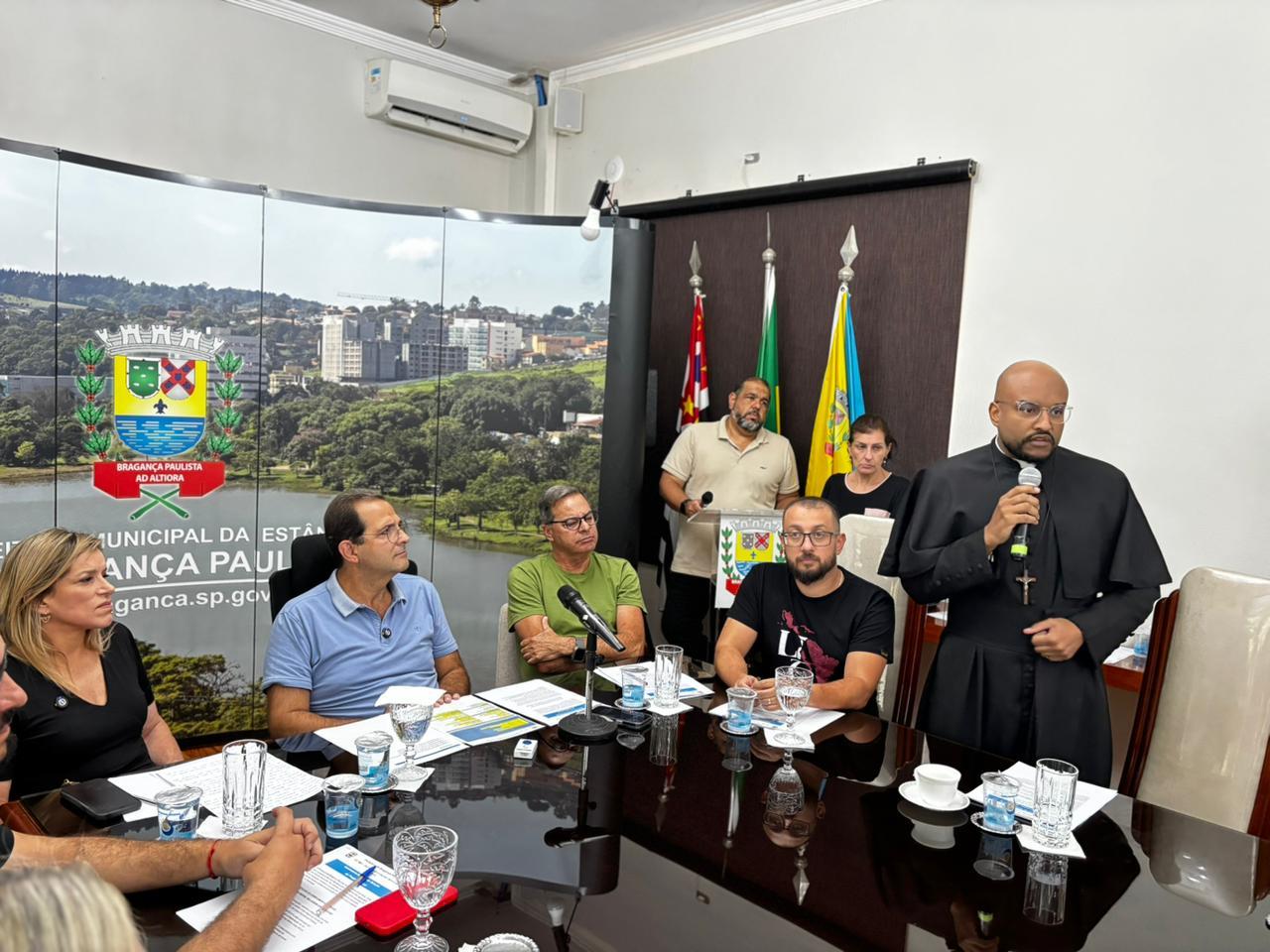 Novas leis garantem moradia popular e refor&ccedil;am o respeito entre diferentes cren&ccedil;as (3)