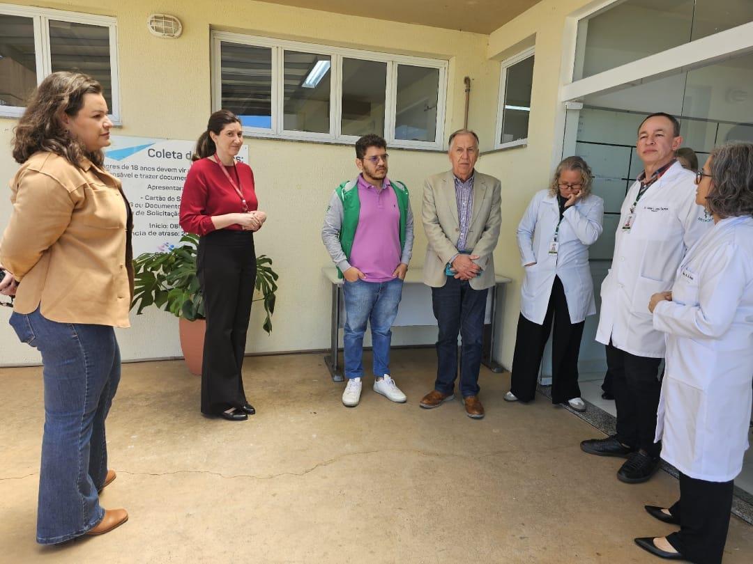 FOTO 3_REPRESENTANTES DO INEP VISITAM UNIDADE DE SAÚDE_24-10-2025