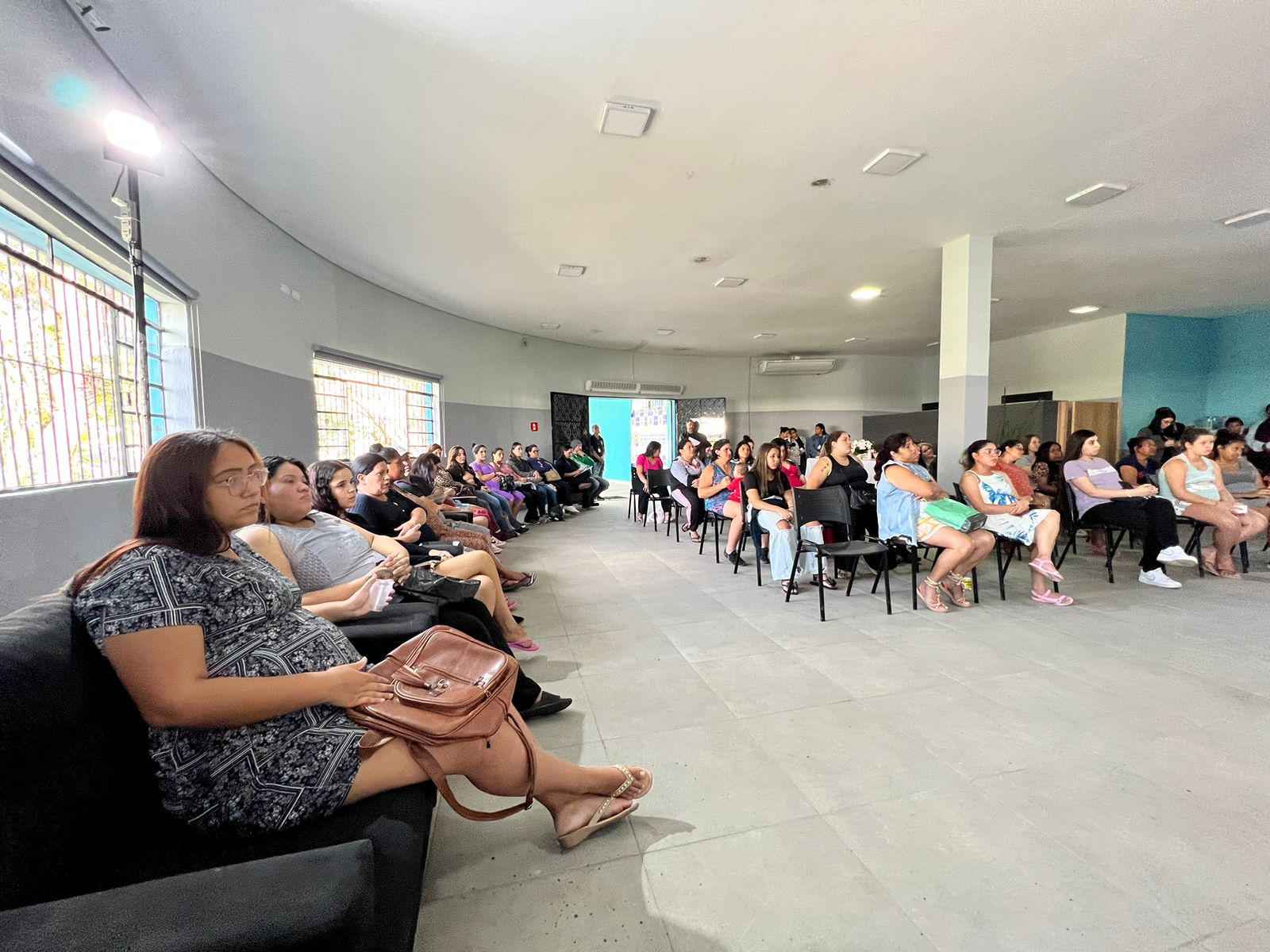 Projeto Arco-Íris fortalece apoio às gestantes de Bragança Paulista com entrega de enxovais (6)