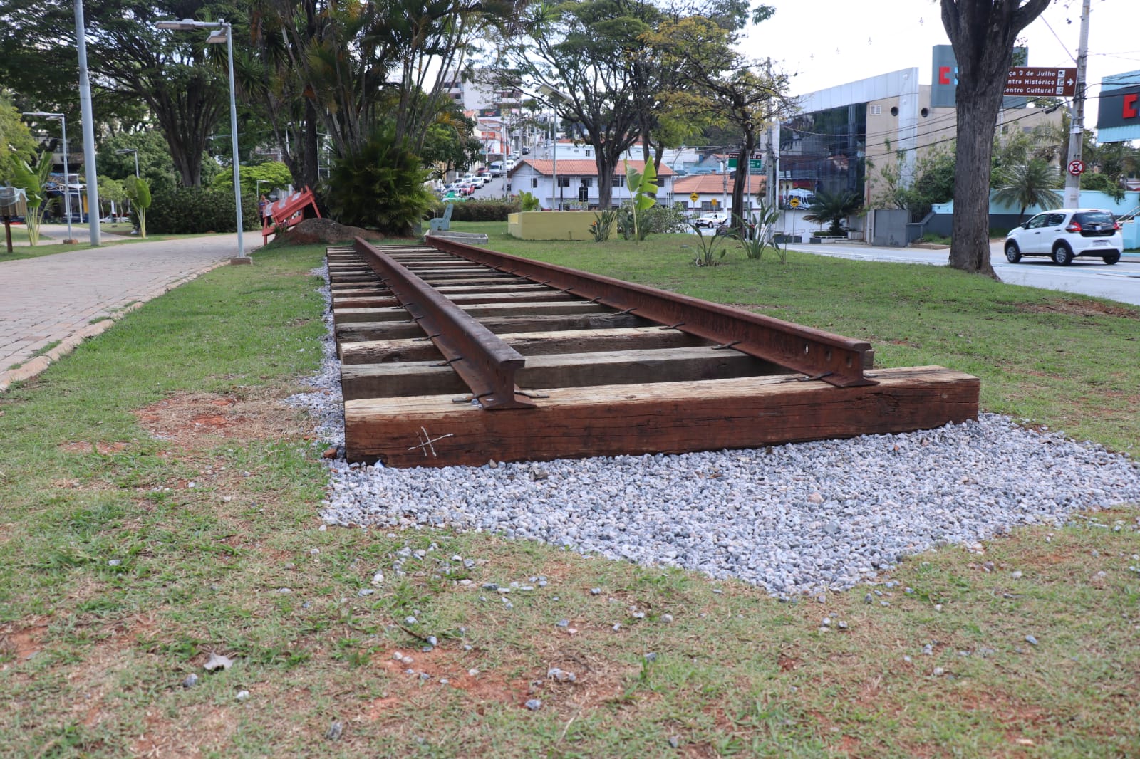 05.10.2022 Locomotiva da antiga Estrada de Ferro Bragantina ser&aacute; instalada no Lago do Tabo&atilde;o (4)