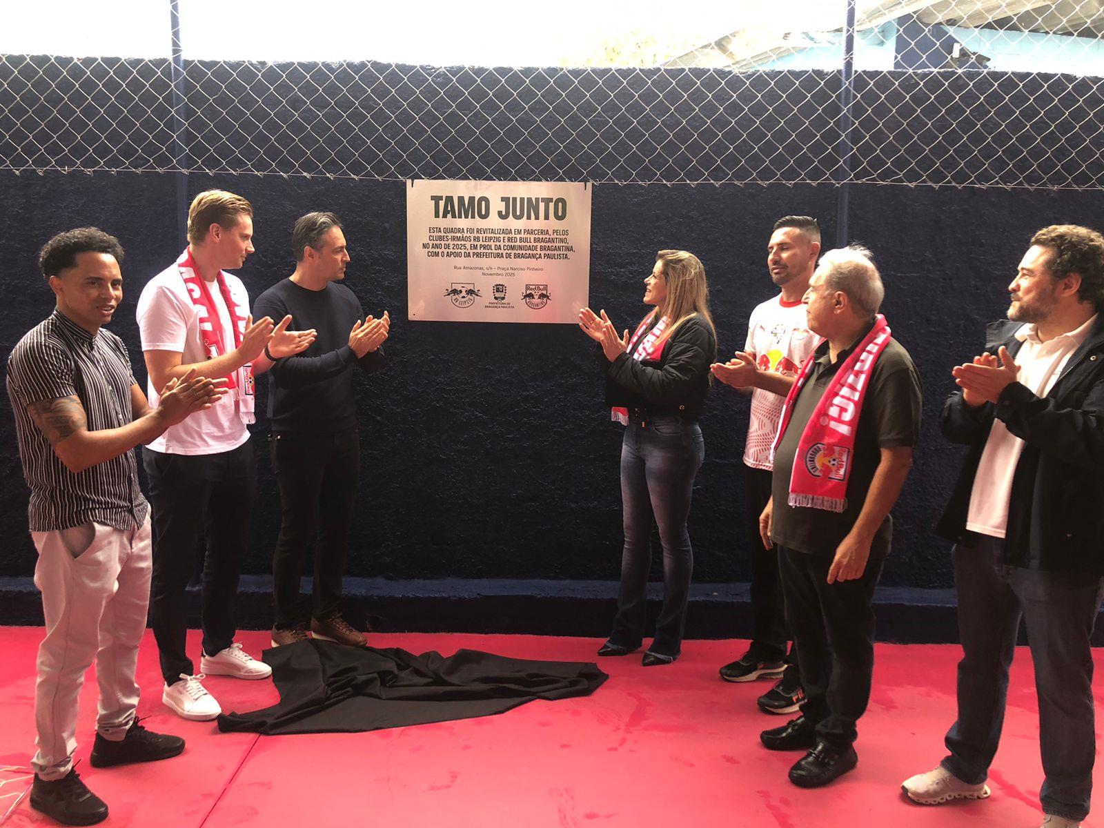 Quadra esportiva da Praça Narciso Furtado é revitalizada e entregue à população em Bragança Paulista (5)