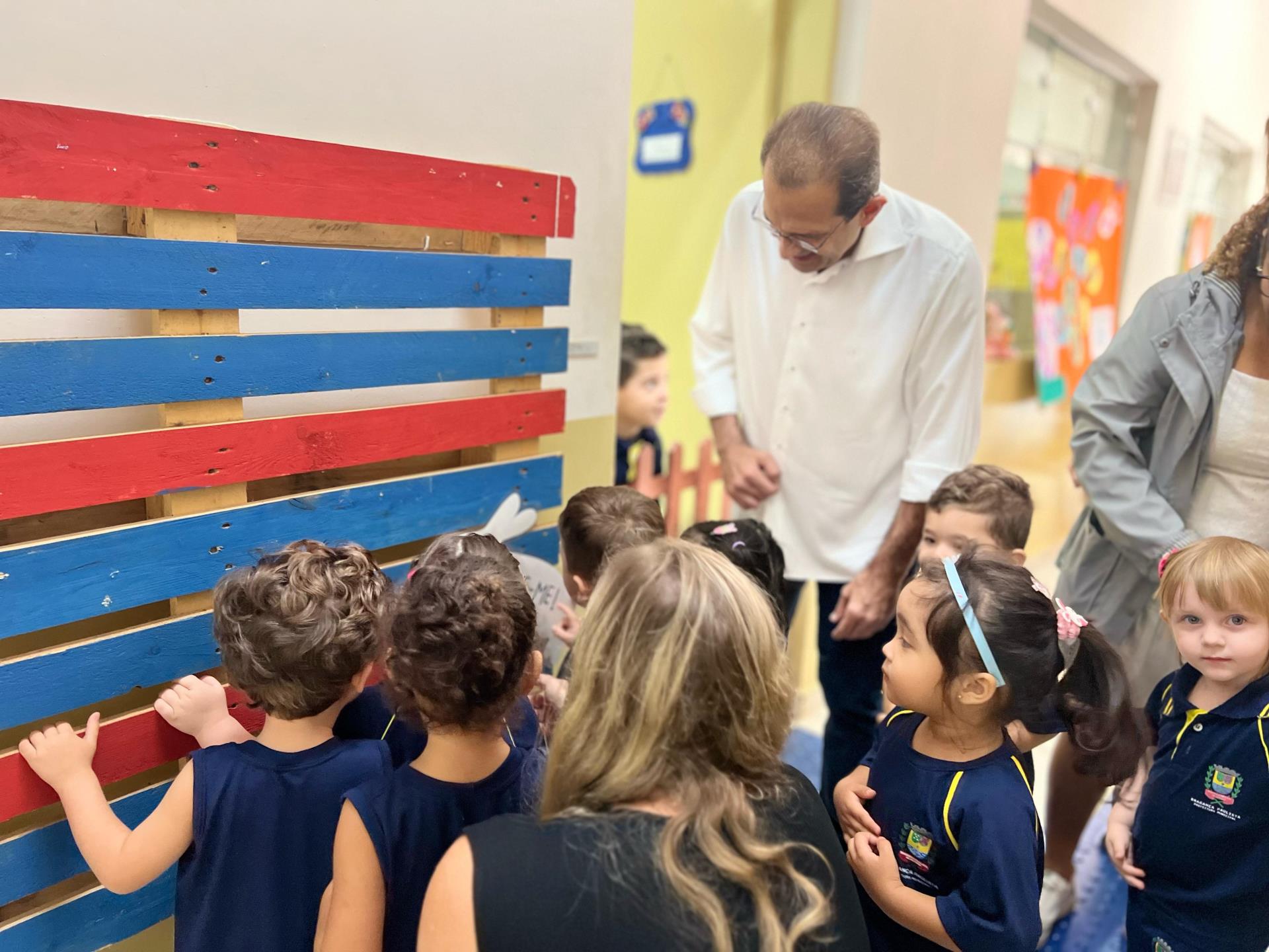 Prefeitura de Bragan&ccedil;a Paulista distribui ovos de P&aacute;scoa para alunos da Rede Municipal de Ensino (4)