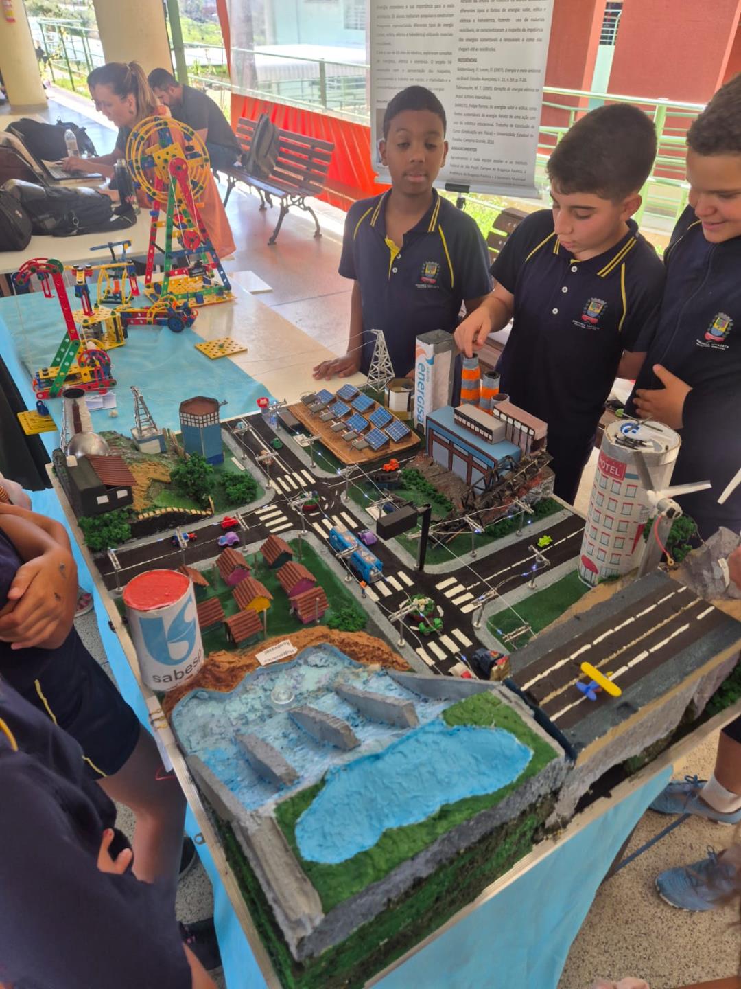 Alunos das escolas municipais participam da VIII Bragantequinha com projetos científicos (4)