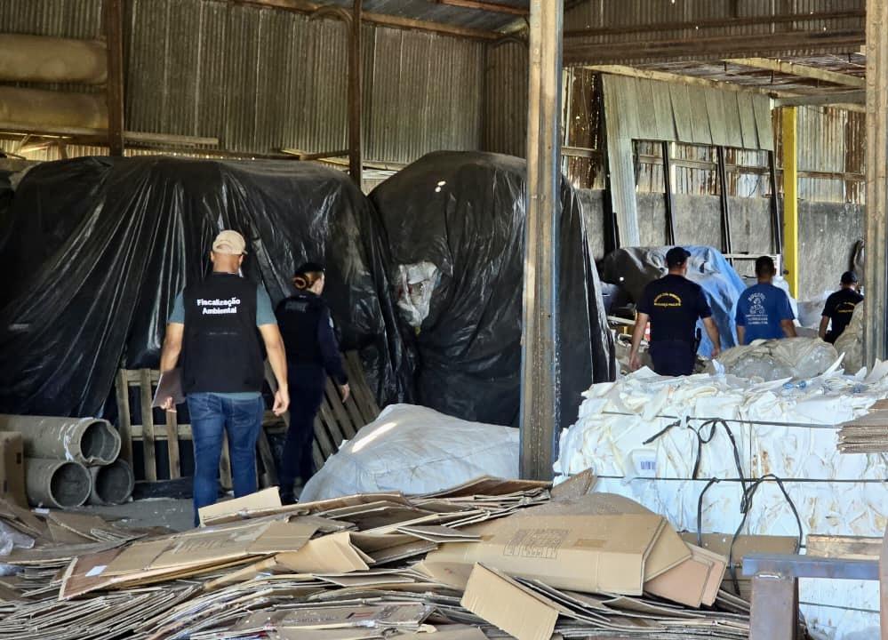 a8b8b734-1da9-4304-9869-94993a5e9059