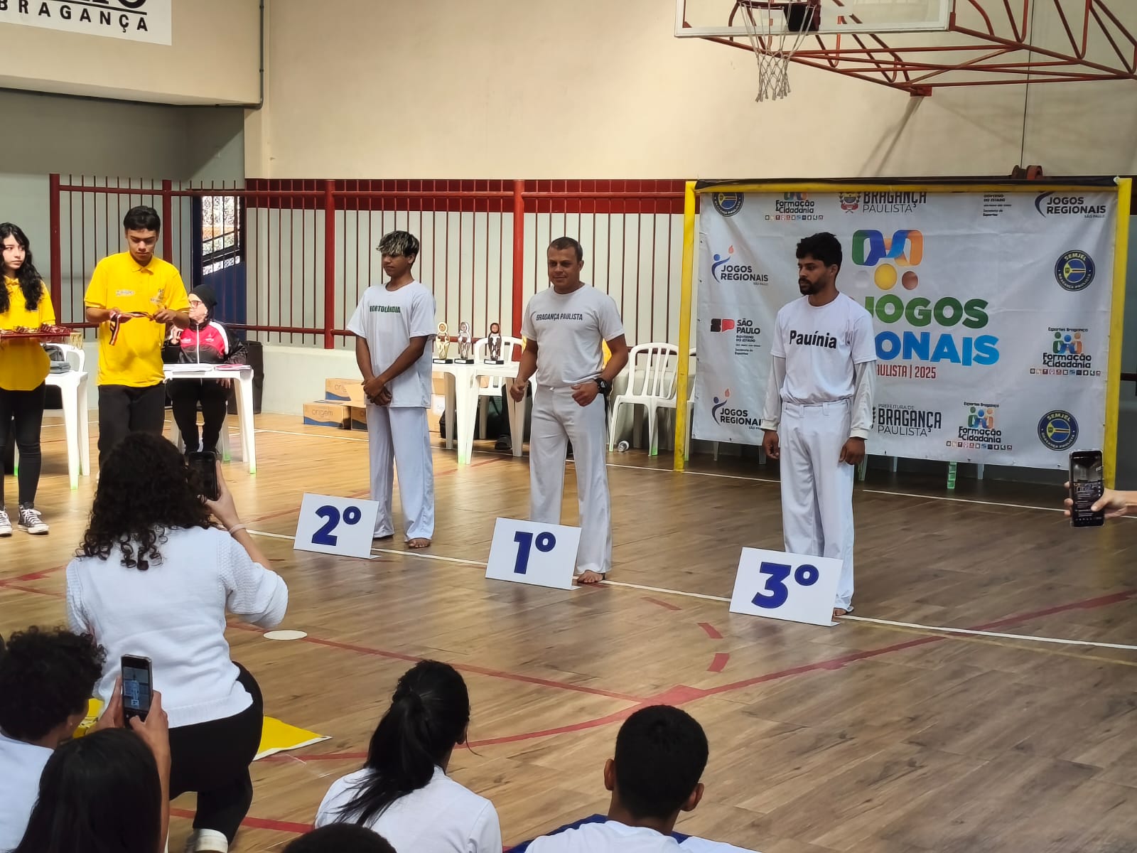Delega&ccedil;&atilde;o de Bragan&ccedil;a Paulista conquista medalhas na Capoeira 03