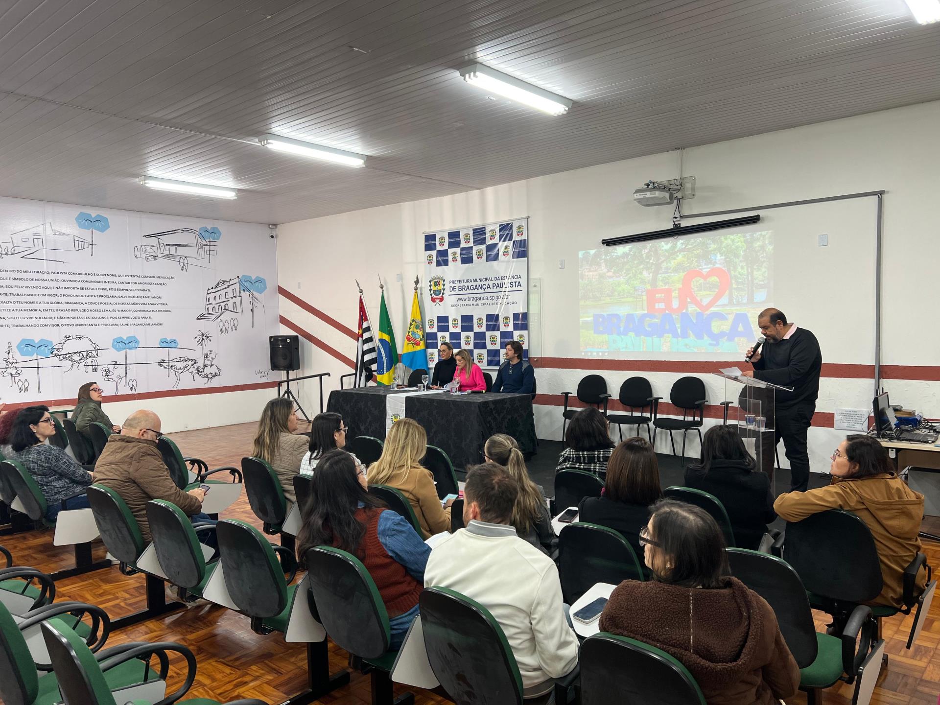 Conselho Municipal de Educa&ccedil;&atilde;o toma posse para o bi&ecirc;nio 2025-2027 em Bragan&ccedil;a Paulista (5)