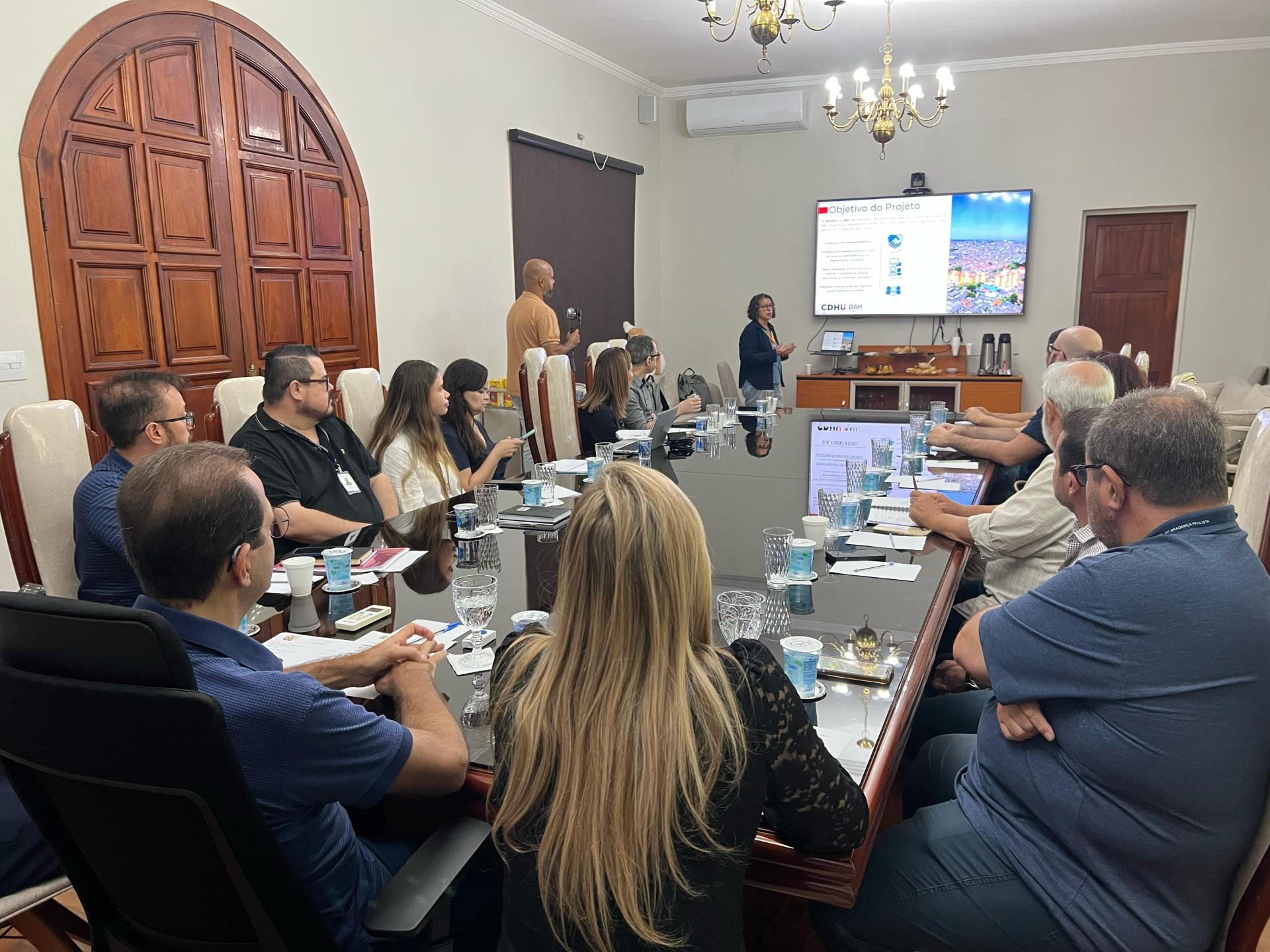 Carreta da CDHU chega a Bragança Paulista para facilitar atendimento a mutuários (4)