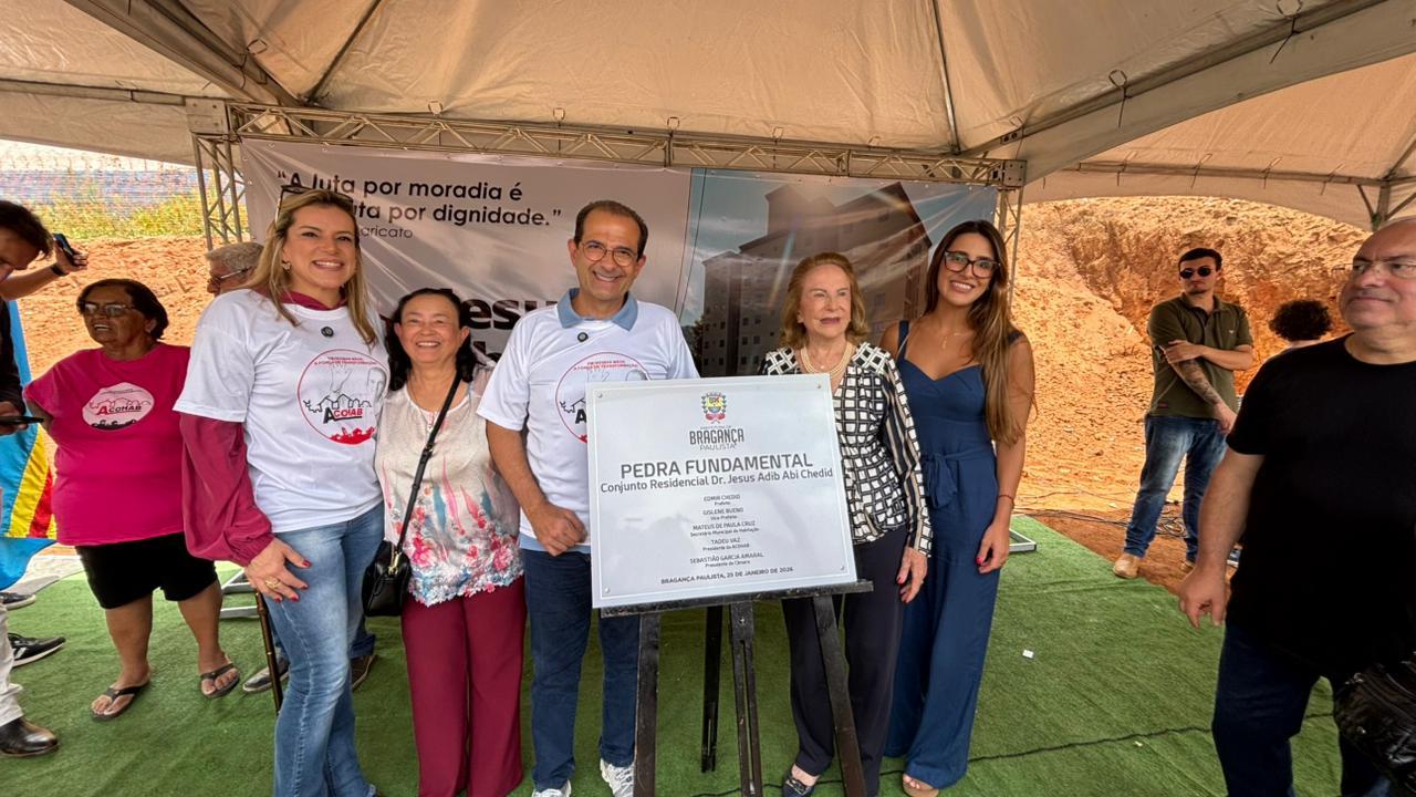 Lancamento da pedra fundamental 03