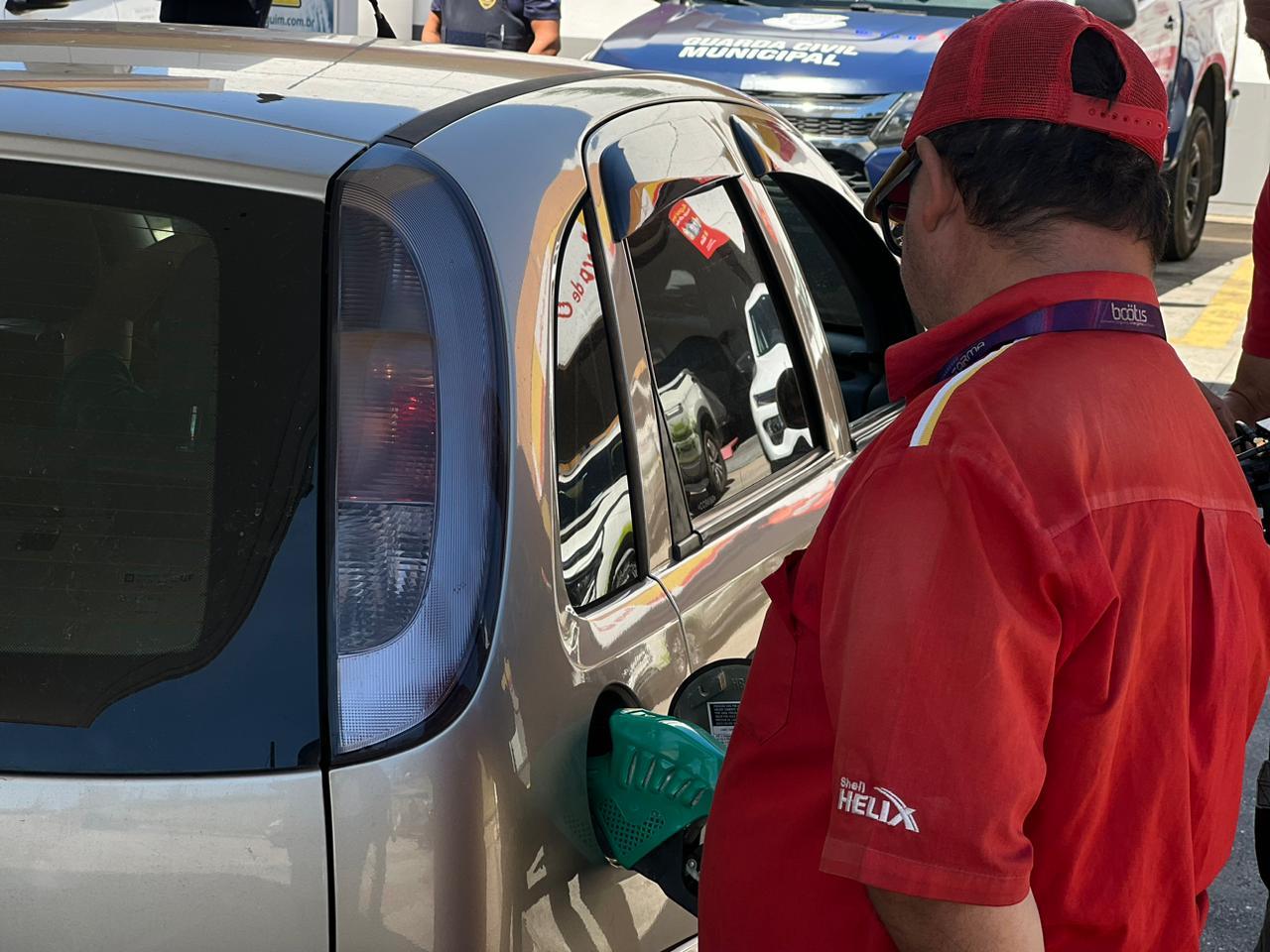 PROCON realiza fiscalização em postos de combustíveis de Bragança Paulista (3)