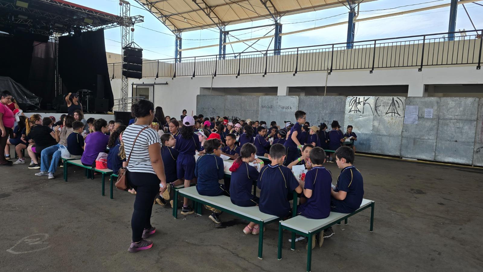 Educa&ccedil;&atilde;o e divers&atilde;o marcam visita de estudantes ao recinto da 59&ordf; Expoagro e 32&ordf; Festa do Pe&atilde;o (3)