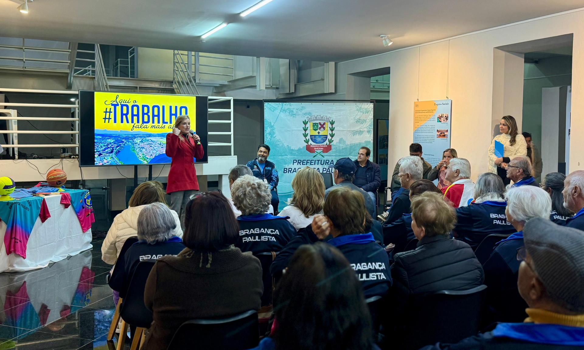 Recep&ccedil;&atilde;o para atletas do JOMI 03