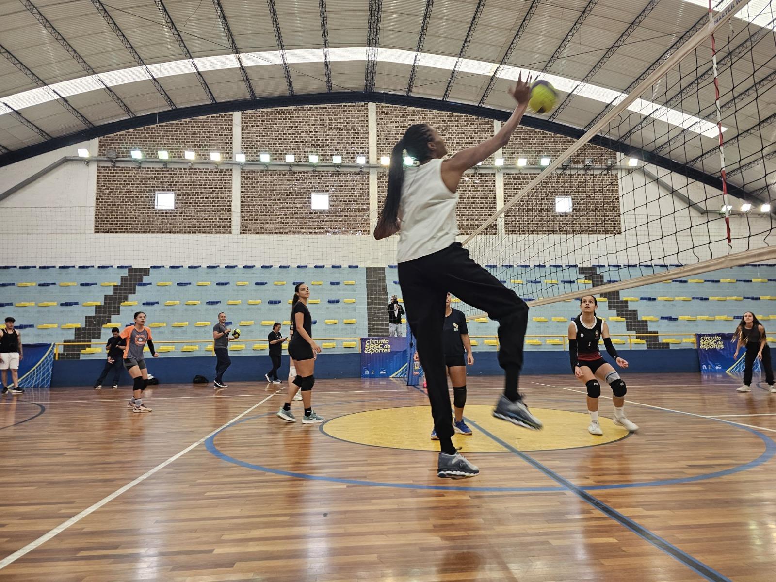 Bragança Paulista recebe Circuito Sesc de Esportes com participação da bicampeã olímpica Fabiana Claudino (3)