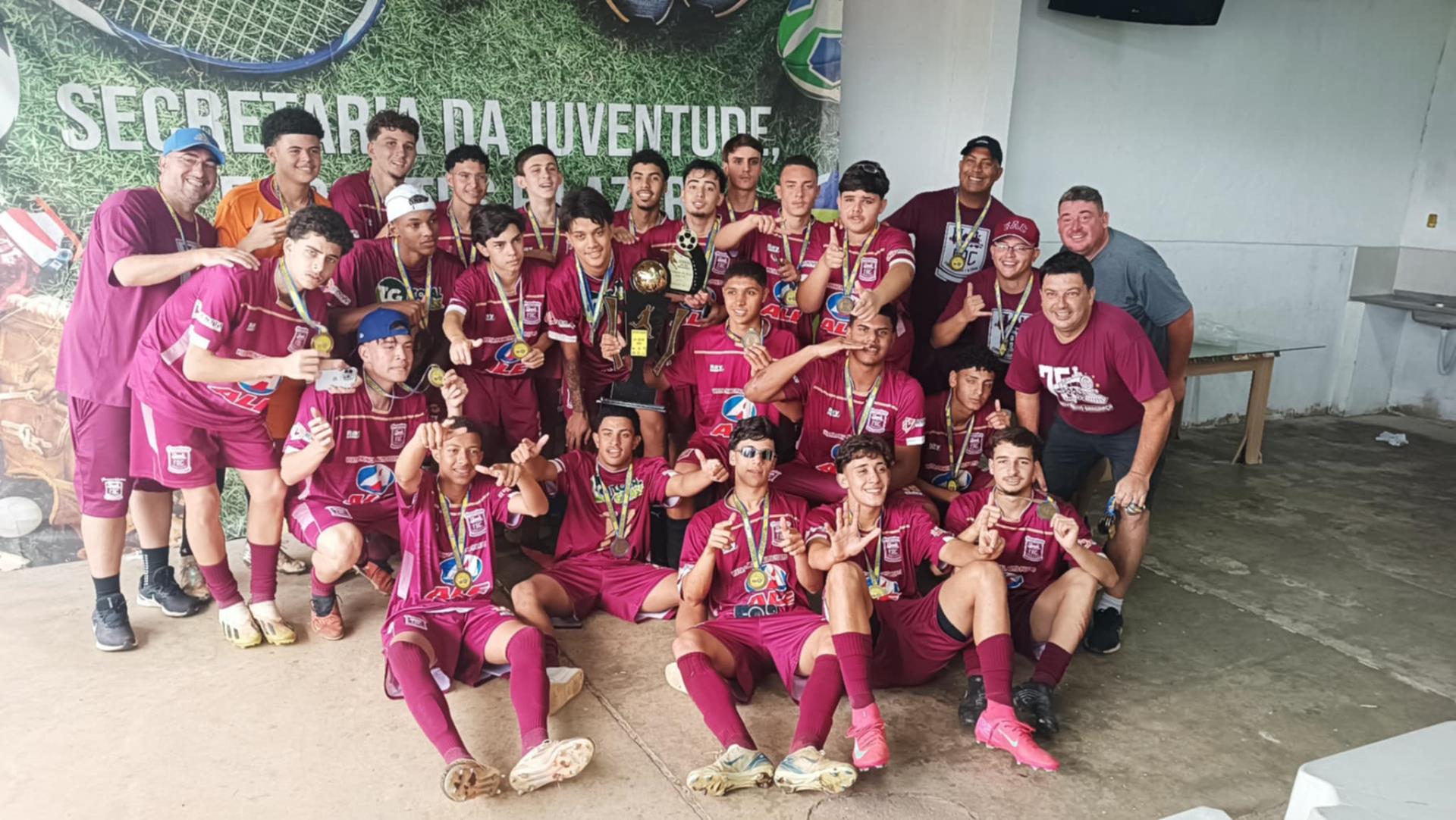 07 sub 17 Ferrovi&aacute;rios campe&atilde;o