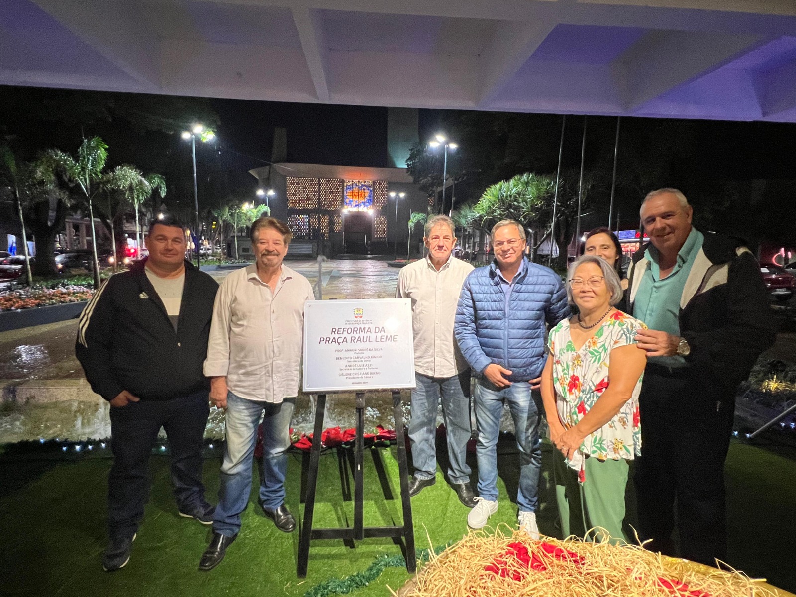 Praça Raul Leme ganha mais vida com revitalização (3)