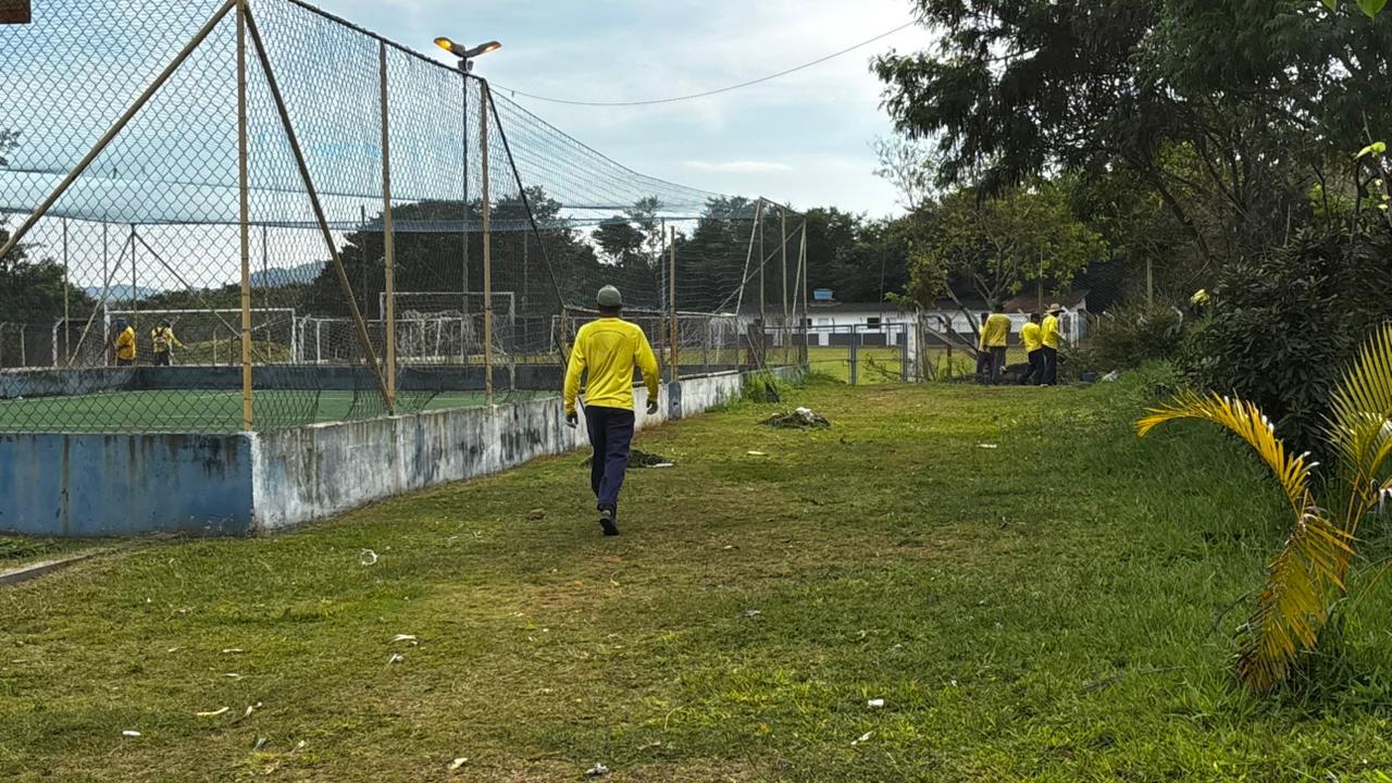 Cidade Linda Jardim Fraternidade recebe for&ccedil;a-tarefa de zeladoria Foto 03