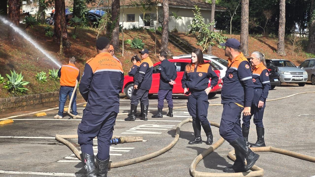 Curso da Opera&ccedil;&atilde;o SP Sem Fogo re&uacute;ne equipes da Defesa C (4)