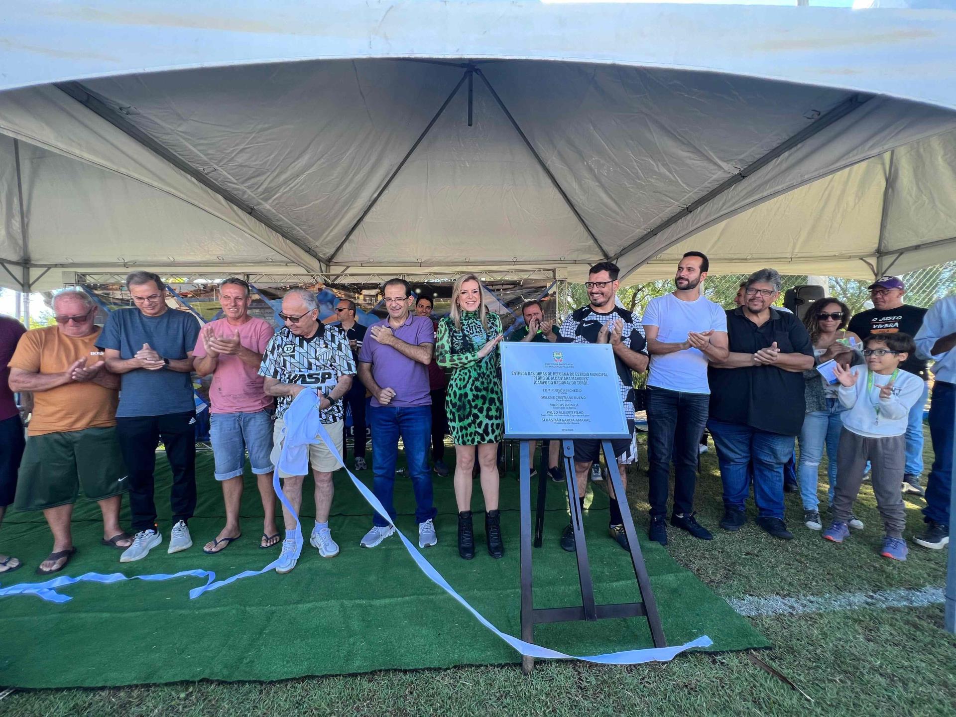 Prefeitura entrega segunda etapa (3)