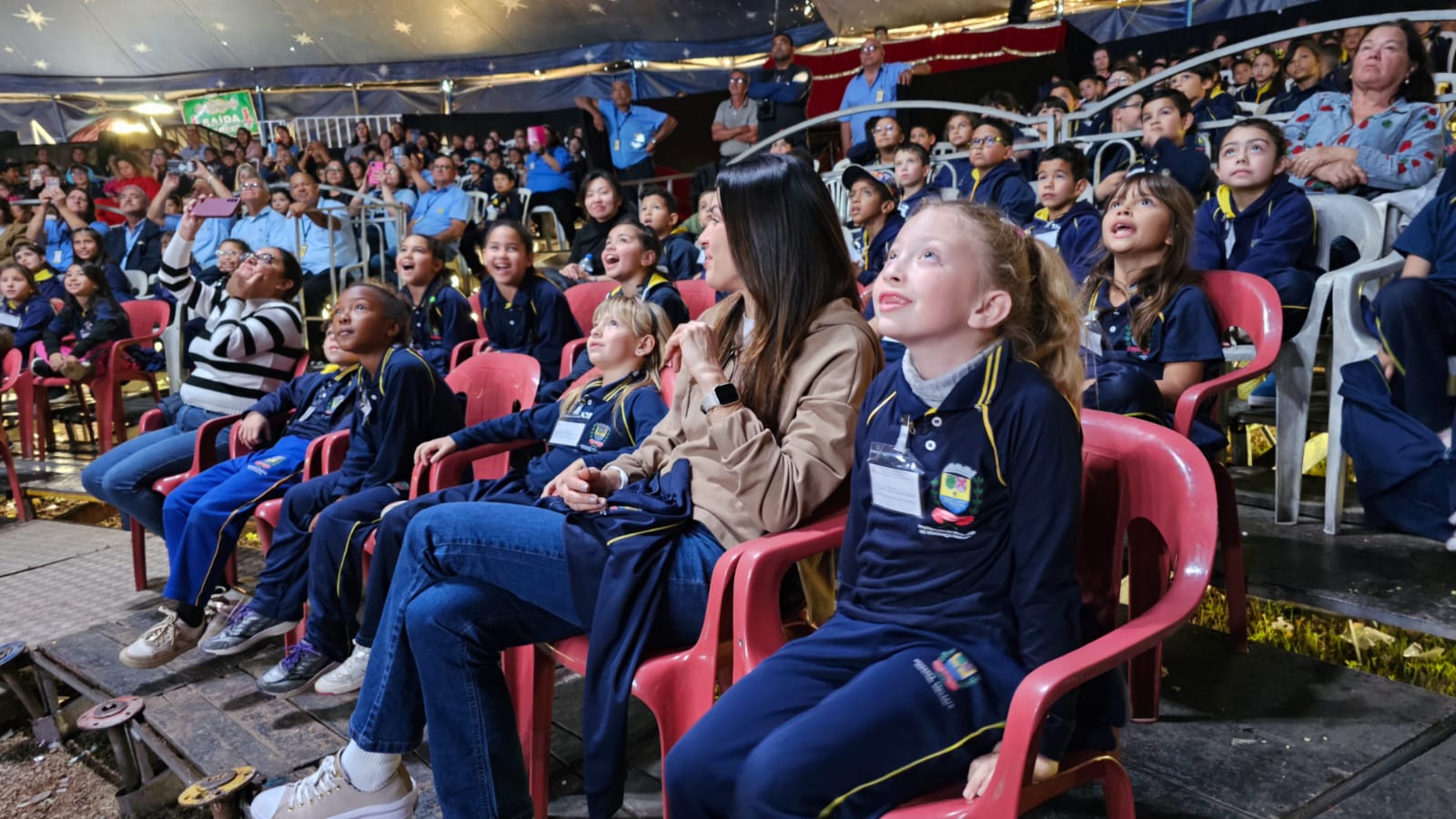 Circo Moscou encanta alunos da zona rural em espetáculo gratuito em Bragança Paulista (4)