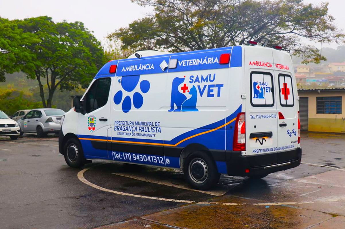 Nova ambulância do SAMUVET - Arquivo SECOM