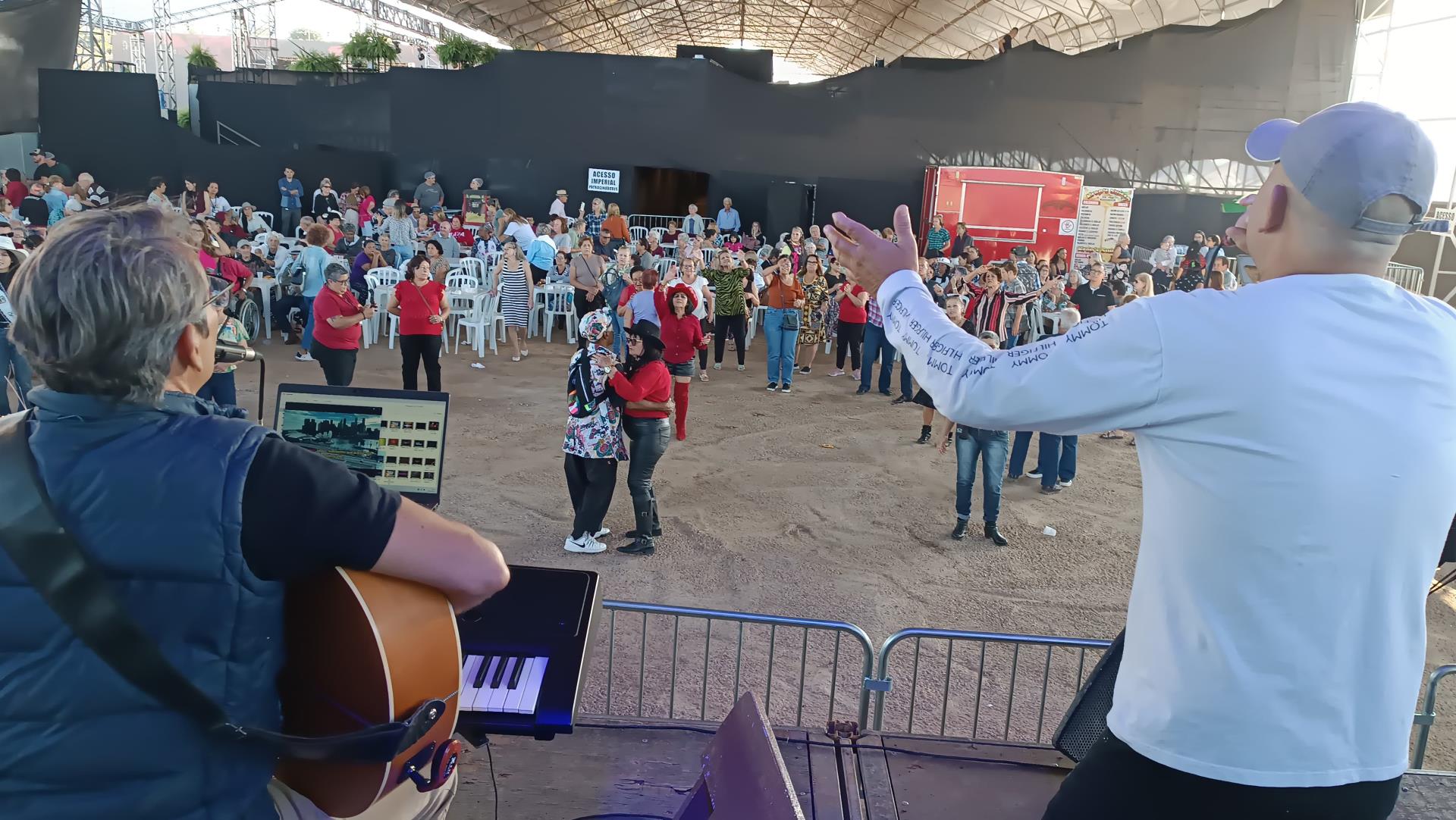 Baile Country da Melhor Idade 04