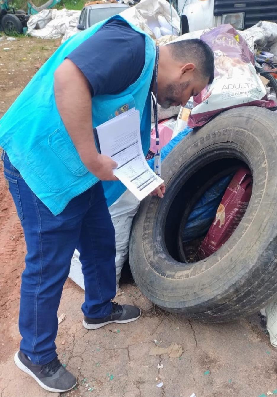 FOTO 4_EQUIPES DAS UNIDADES DE SAÚDE EM VISITA CASA A CASA_06-11-2025