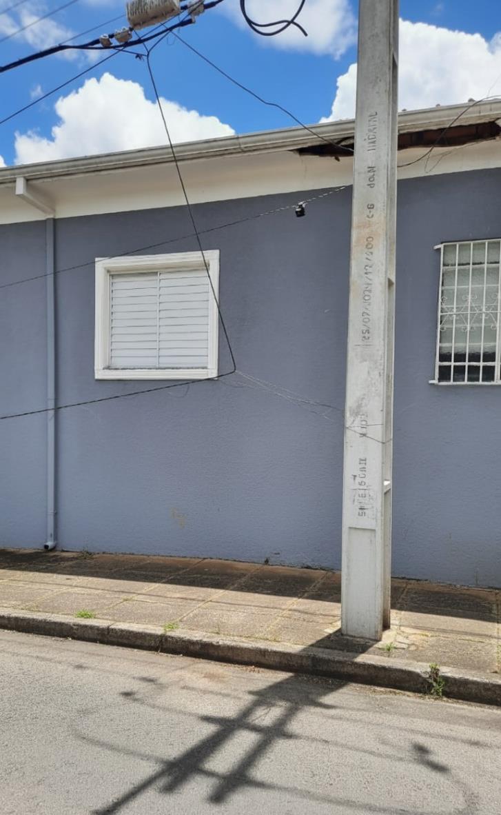 Empresa de telefonia tem prazo de 24 horas para retirar fio caído de poste Foto 4