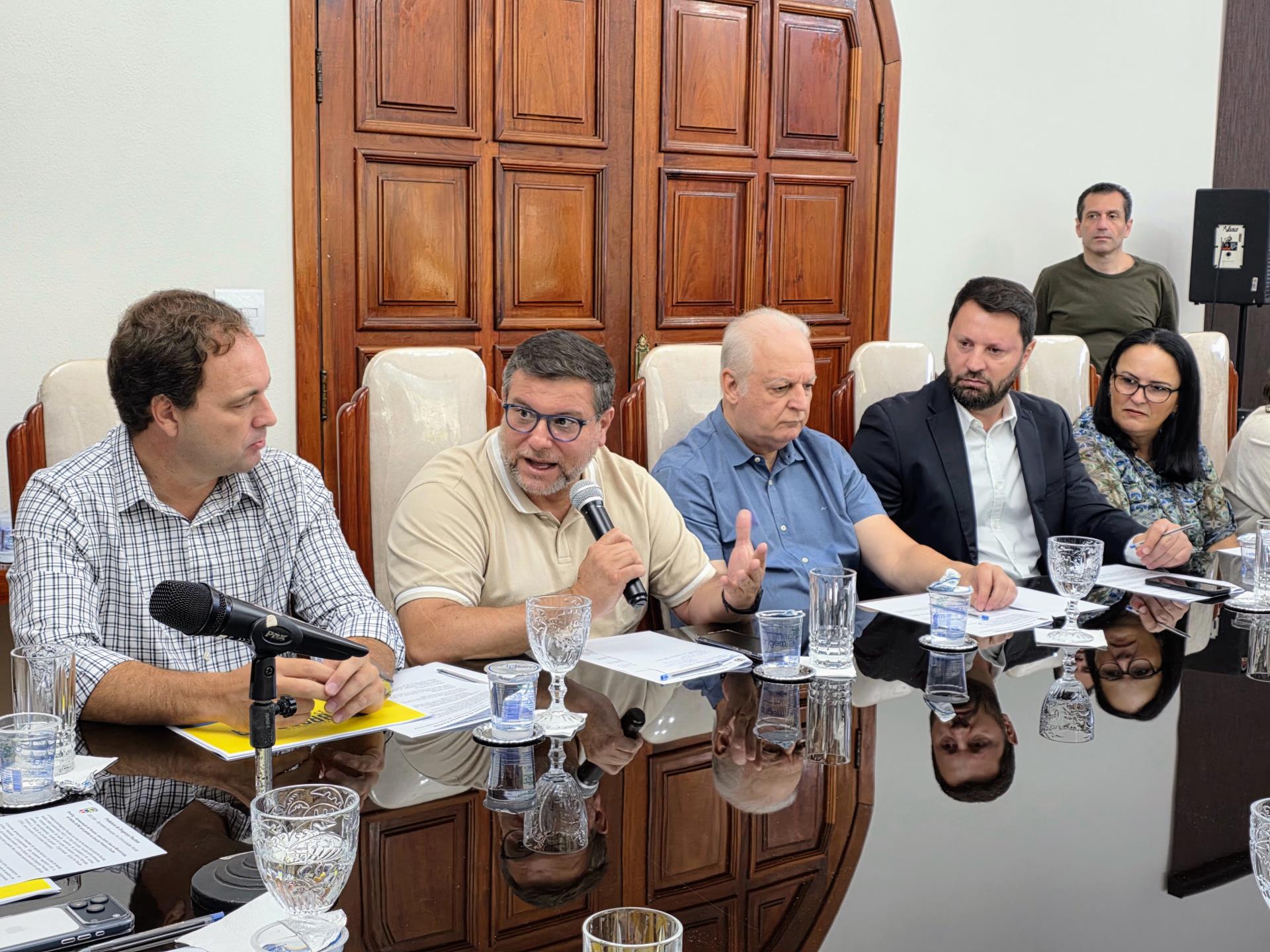 FOTO 4_APRESENTA&Ccedil;&Atilde;O DO PLANO DE GEST&Atilde;O DA ATEN&Ccedil;&Atilde;O PRIM&Aacute;RIA_14-01-2026