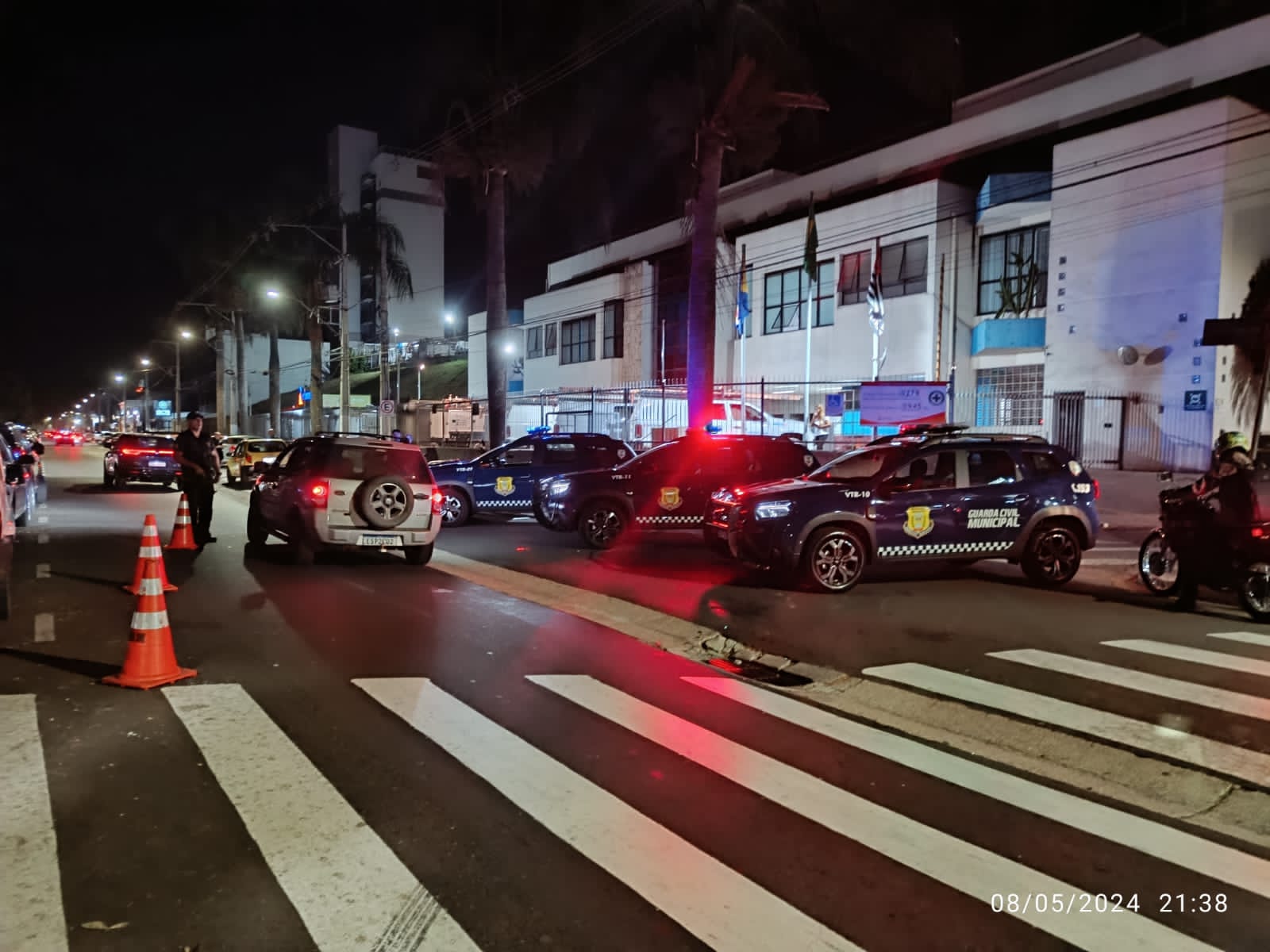 Opera&ccedil;&atilde;o Bairro Seguro 04