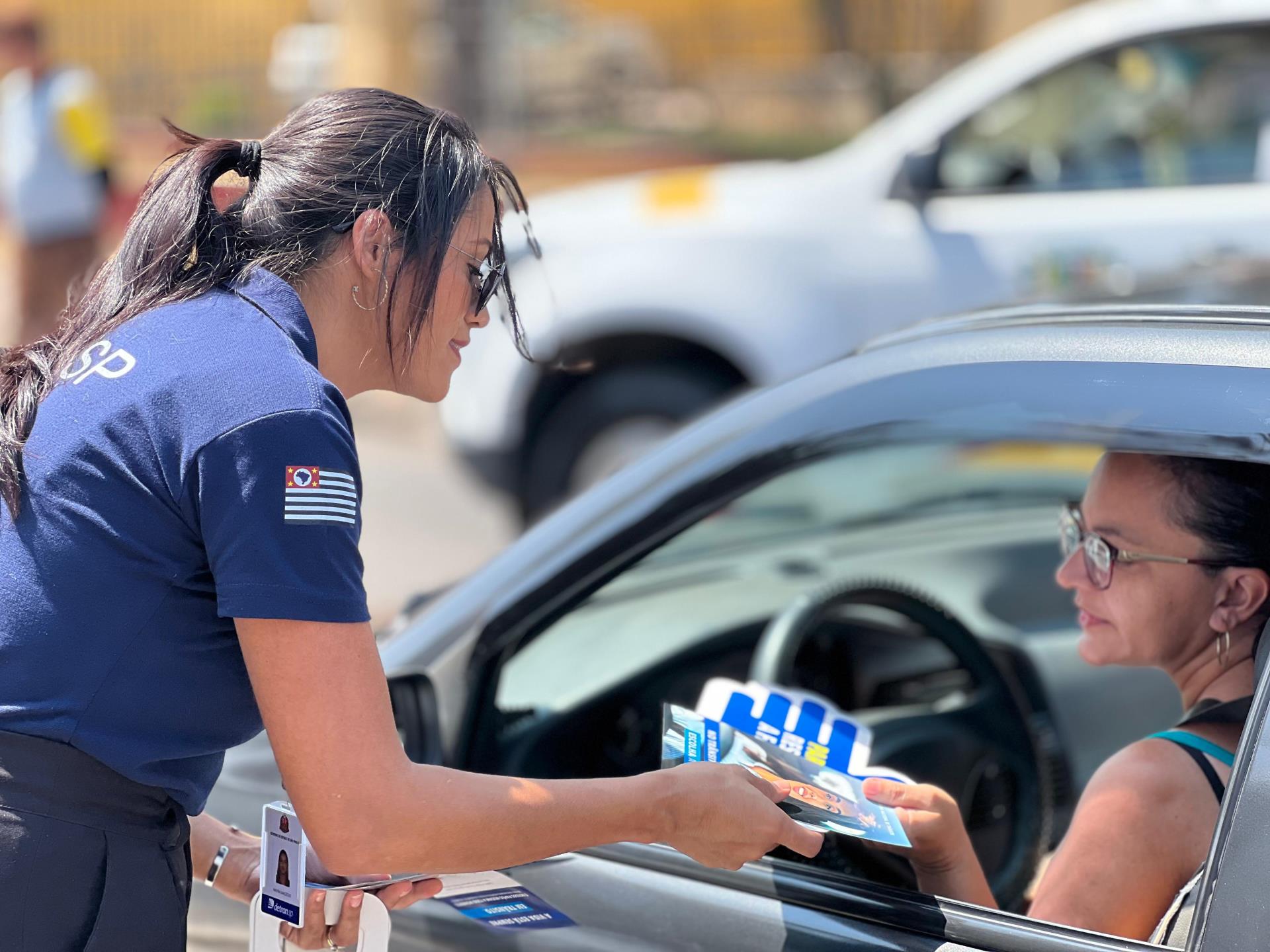 A&ccedil;&atilde;o educativa refor&ccedil;a seguran&ccedil;a na travessia de pedestres Foto 04