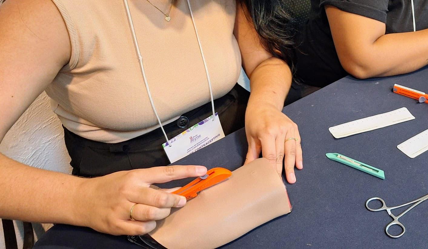 FOTO 4_CAPACITA&Ccedil;&Atilde;O IMPLANTE IMPLANON_18-12-2025