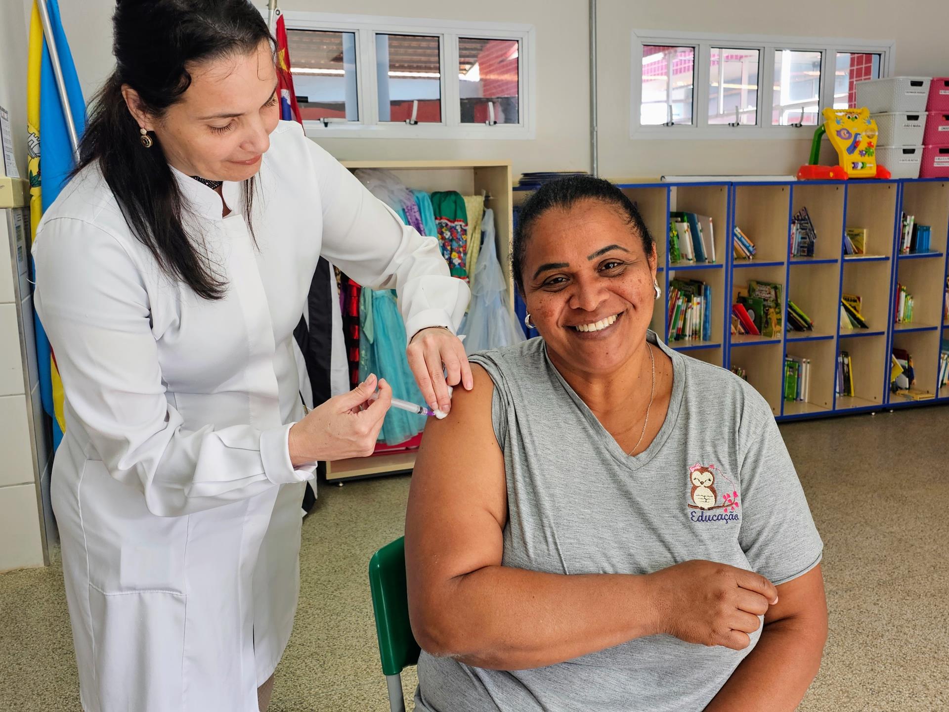 FOTO 4_VACINAÇÃO NAS ESCOLAS_23-04-2025