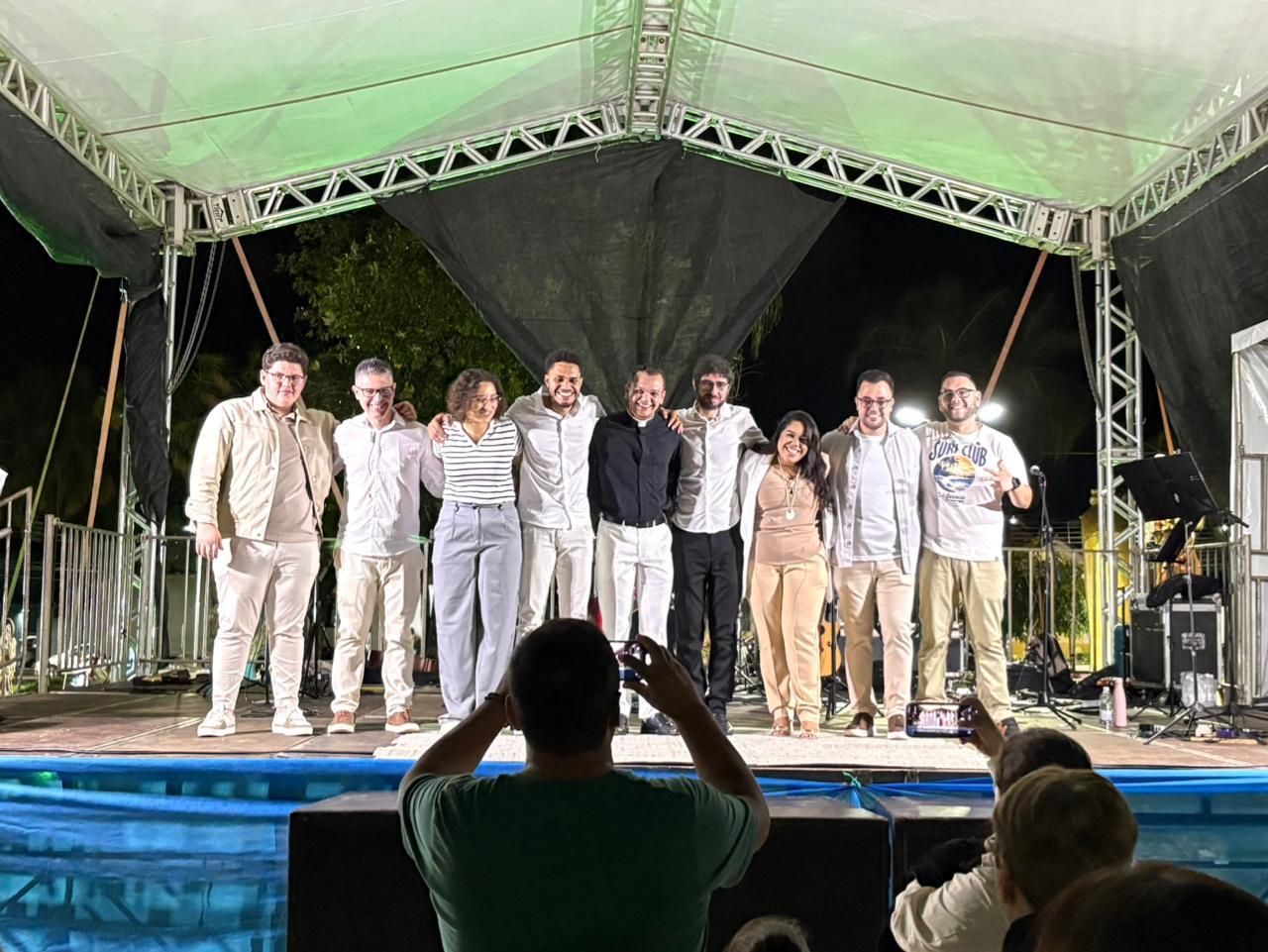 Show &ldquo;Natal do Rei&rdquo; emociona p&uacute;blico e transforma a Pra&ccedil;a do Matadouro em um grande encontro de f&eacute; e alegria