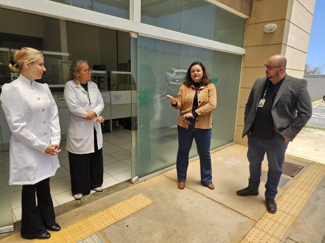 FOTO 4_REPRESENTANTES DO INEP VISITAM UNIDADE DE SAÚDE_24-10-2025