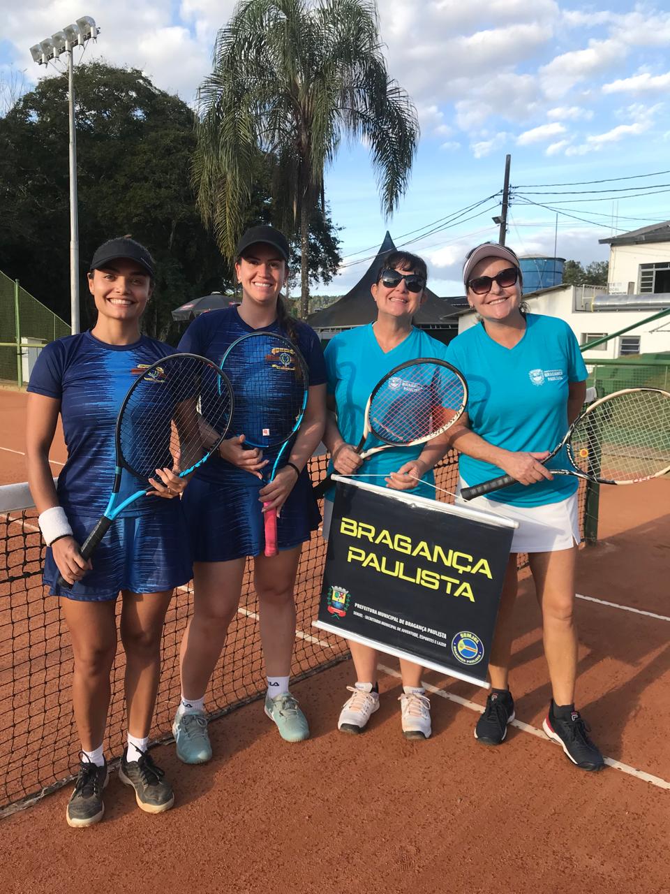 Equipe de T&ecirc;nis Feminino de Bragan&ccedil;a Paulista conquista o tricampeonato (3)