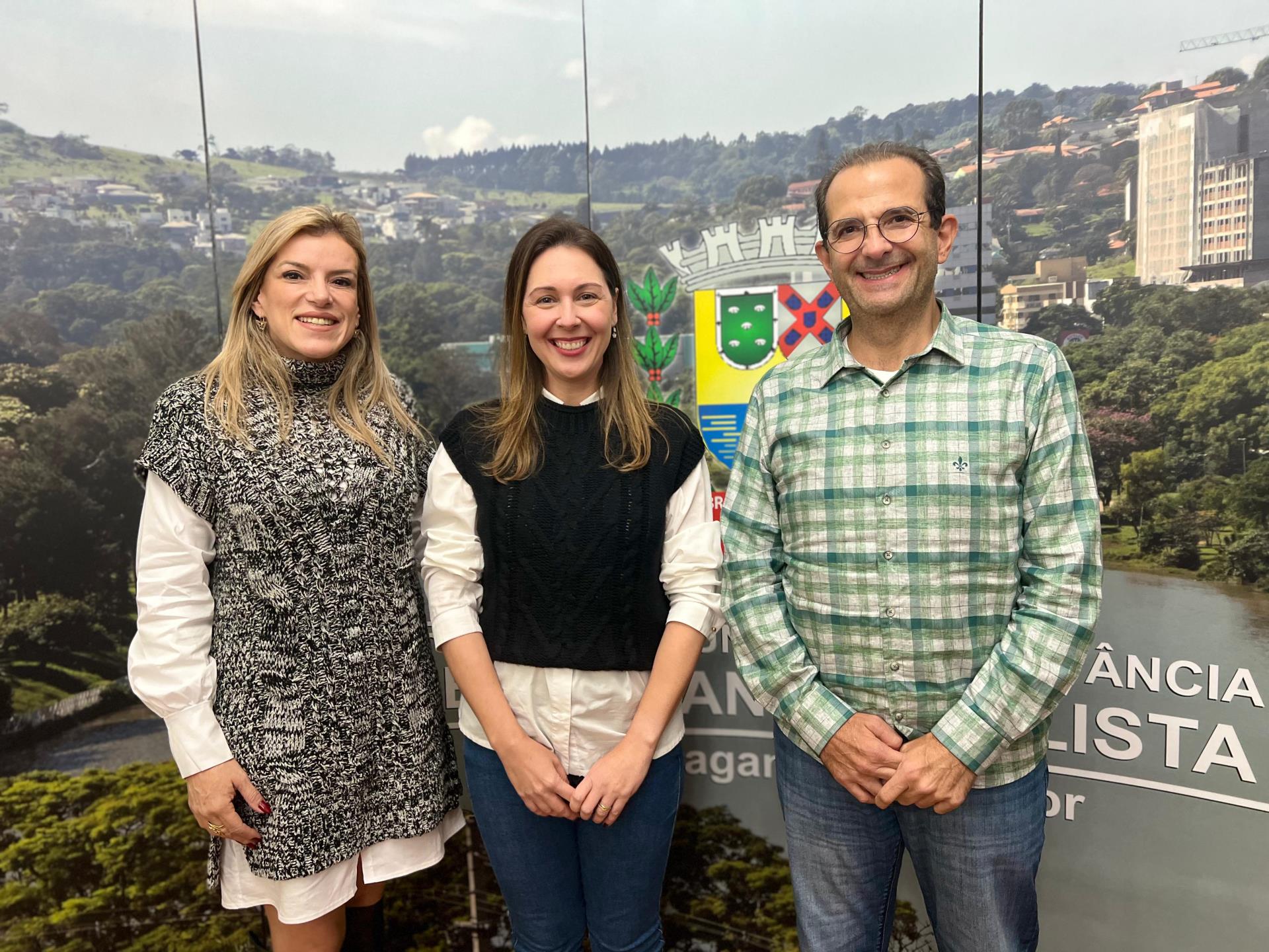Vice Gislene Bueno. Karina Boti&atilde;o e Prefeito Edmir Chedid