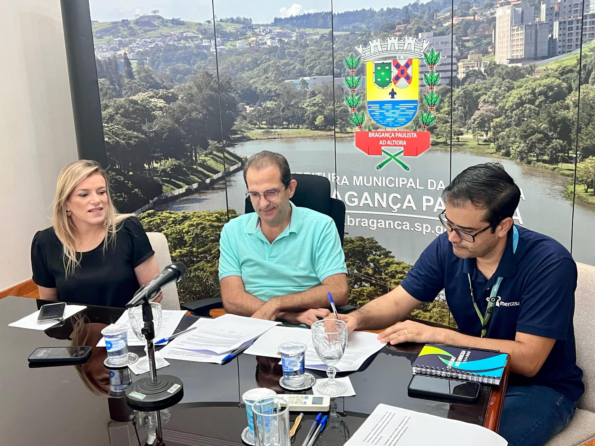 Assinatura convênio eficiência energética UPAs 04