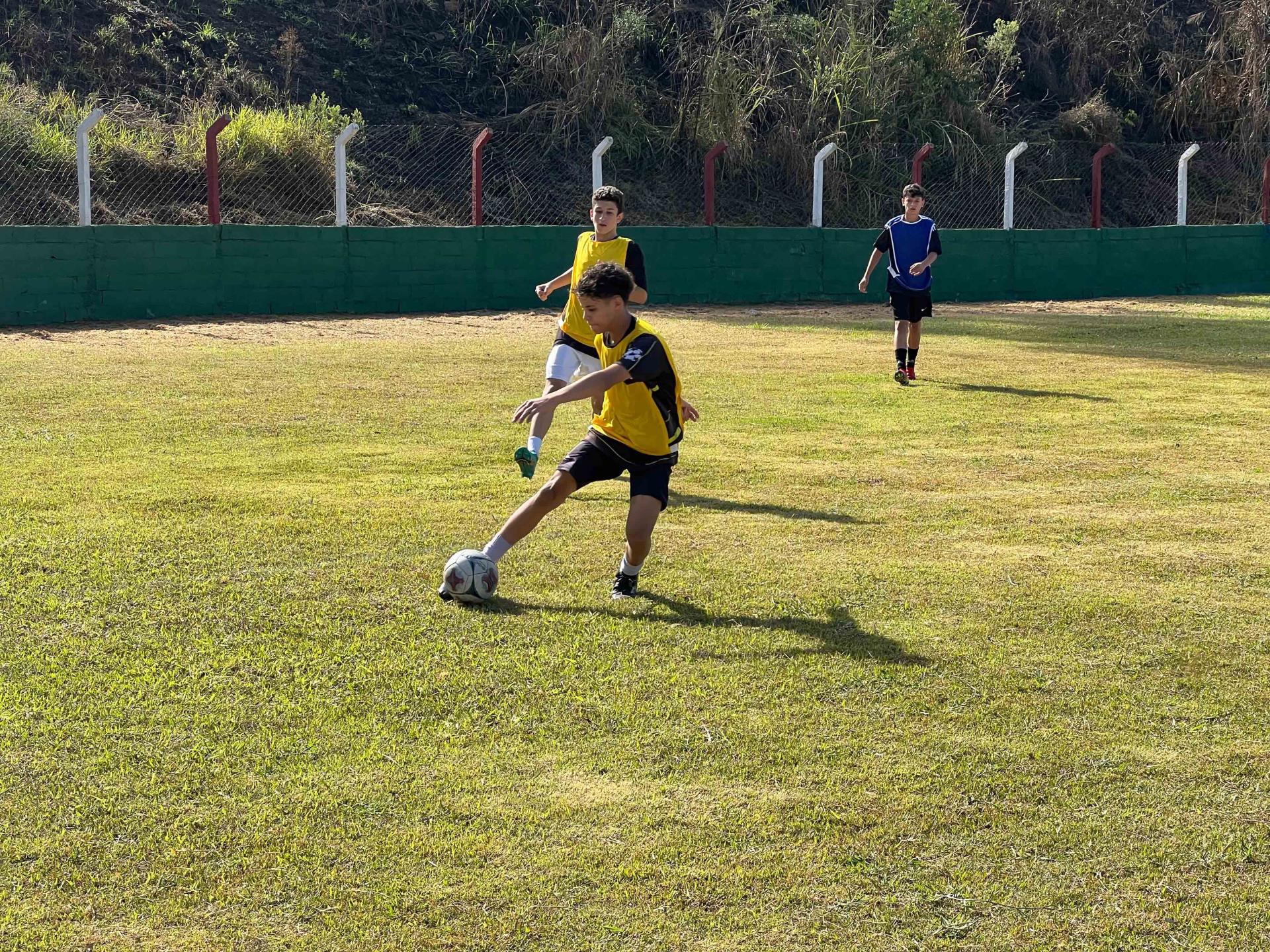 10.06.2024 Comunidade do Formig&atilde;o E.C comemora revitaliza&ccedil;&atilde;o do campo de futebol (6)