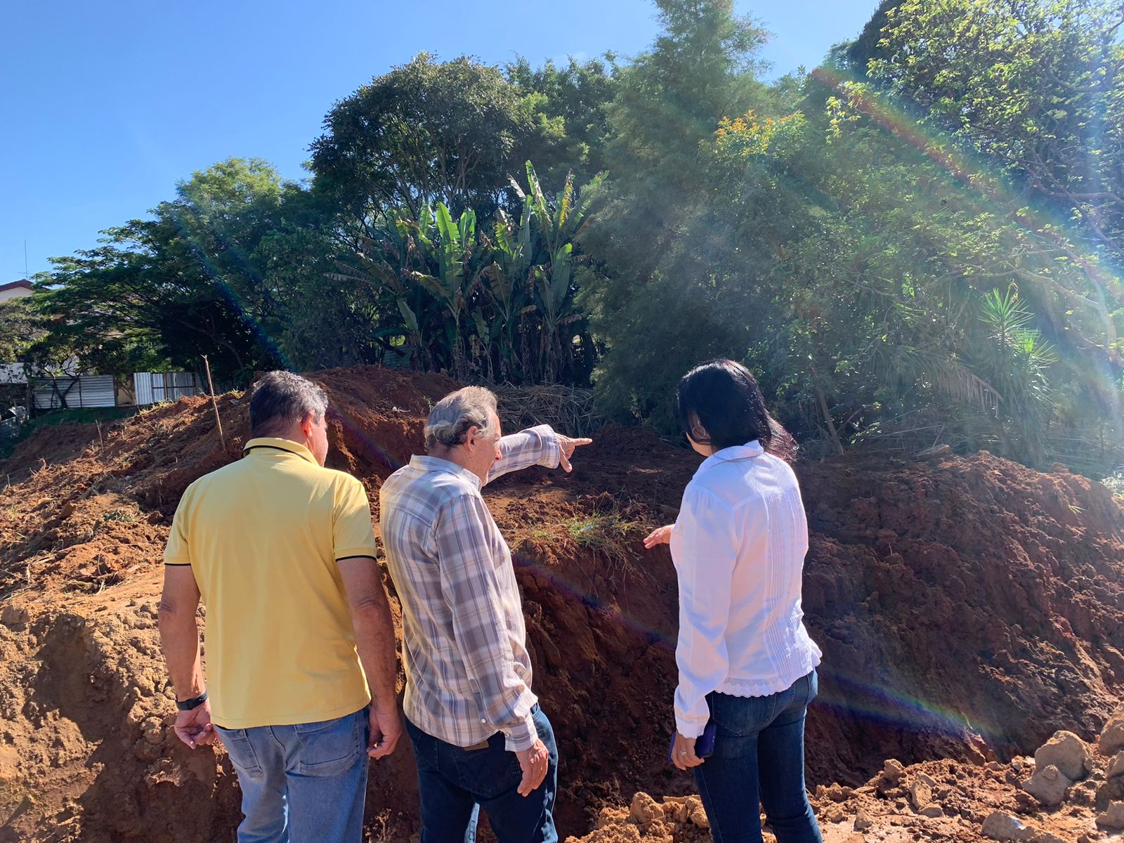 11.05.2023 Lago do Orfeu Trabalhos de recuperação da barragem estão sendo executados (4)