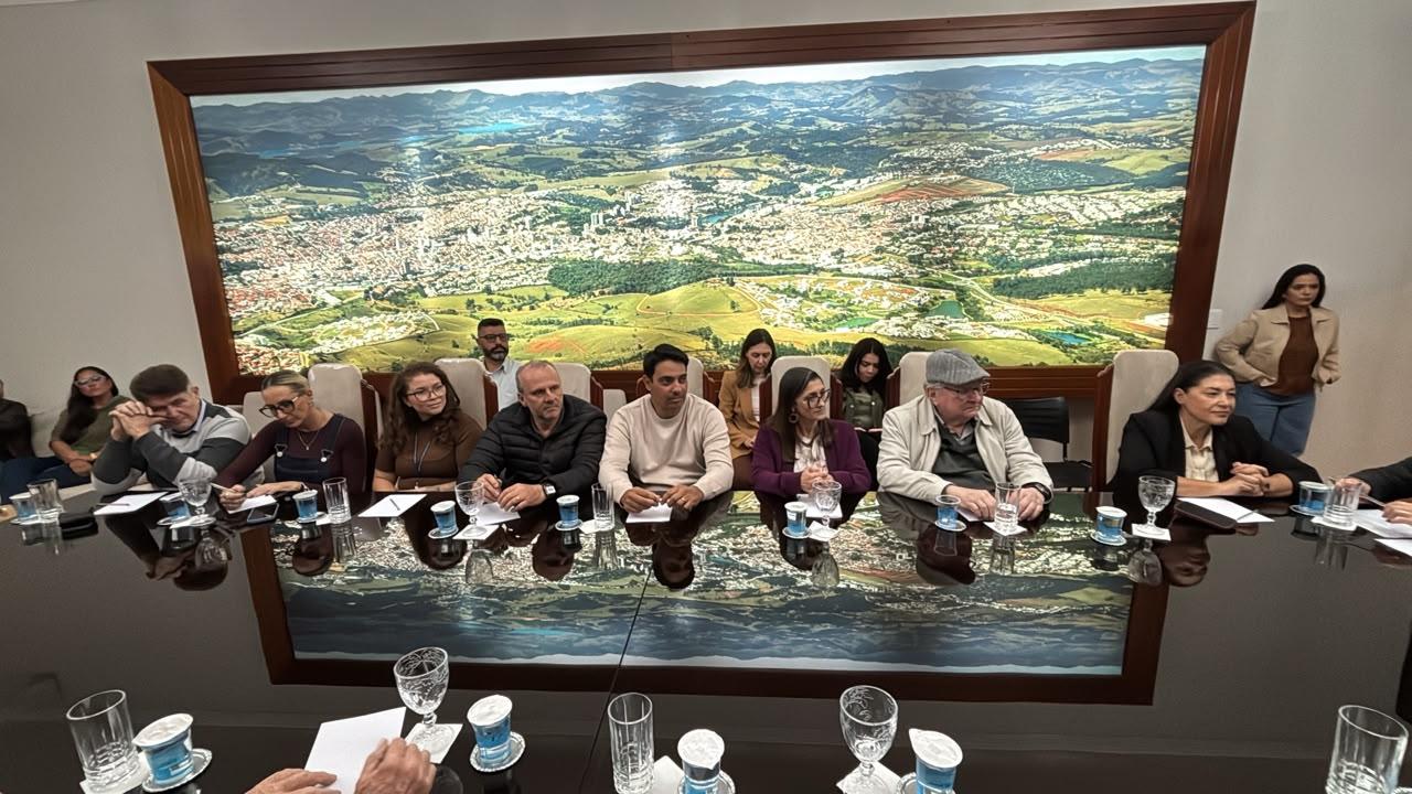 Nova secretária de Inovação e Tecnologia é apresentada no Paço Municipal (6)