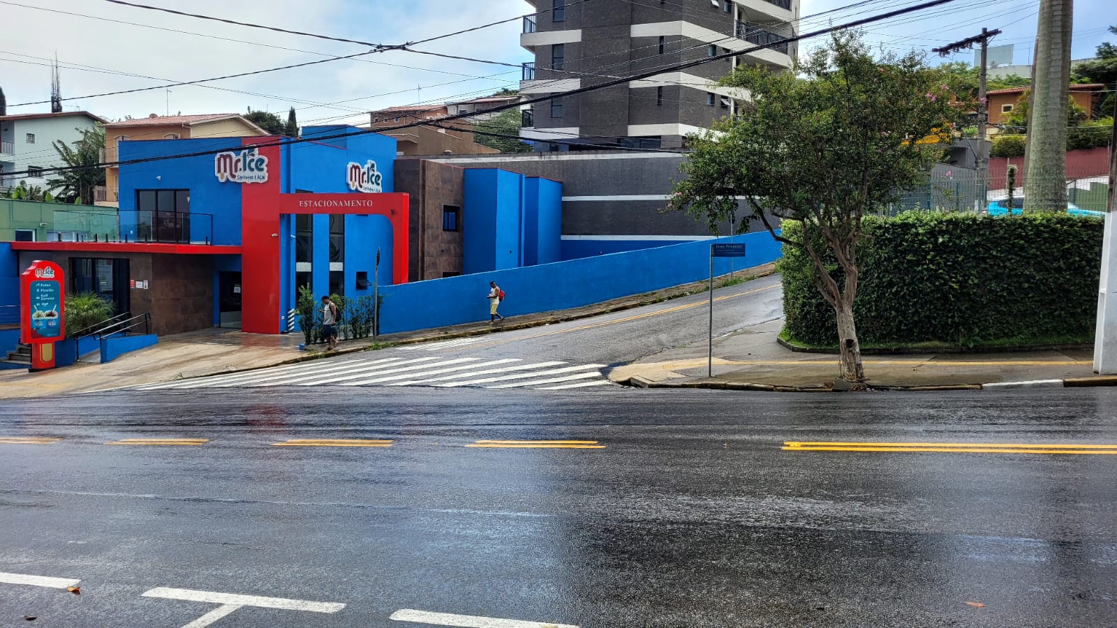 Prefeitura de Bragan&ccedil;a Paulistaimplementar&aacute; sistema bin&aacute;rio e nova sinaliza&ccedil;&atilde;o nas ruas pr&oacute;ximas &agrave; AvenidaAnt&ocirc;nio Pires Pimentel (5)