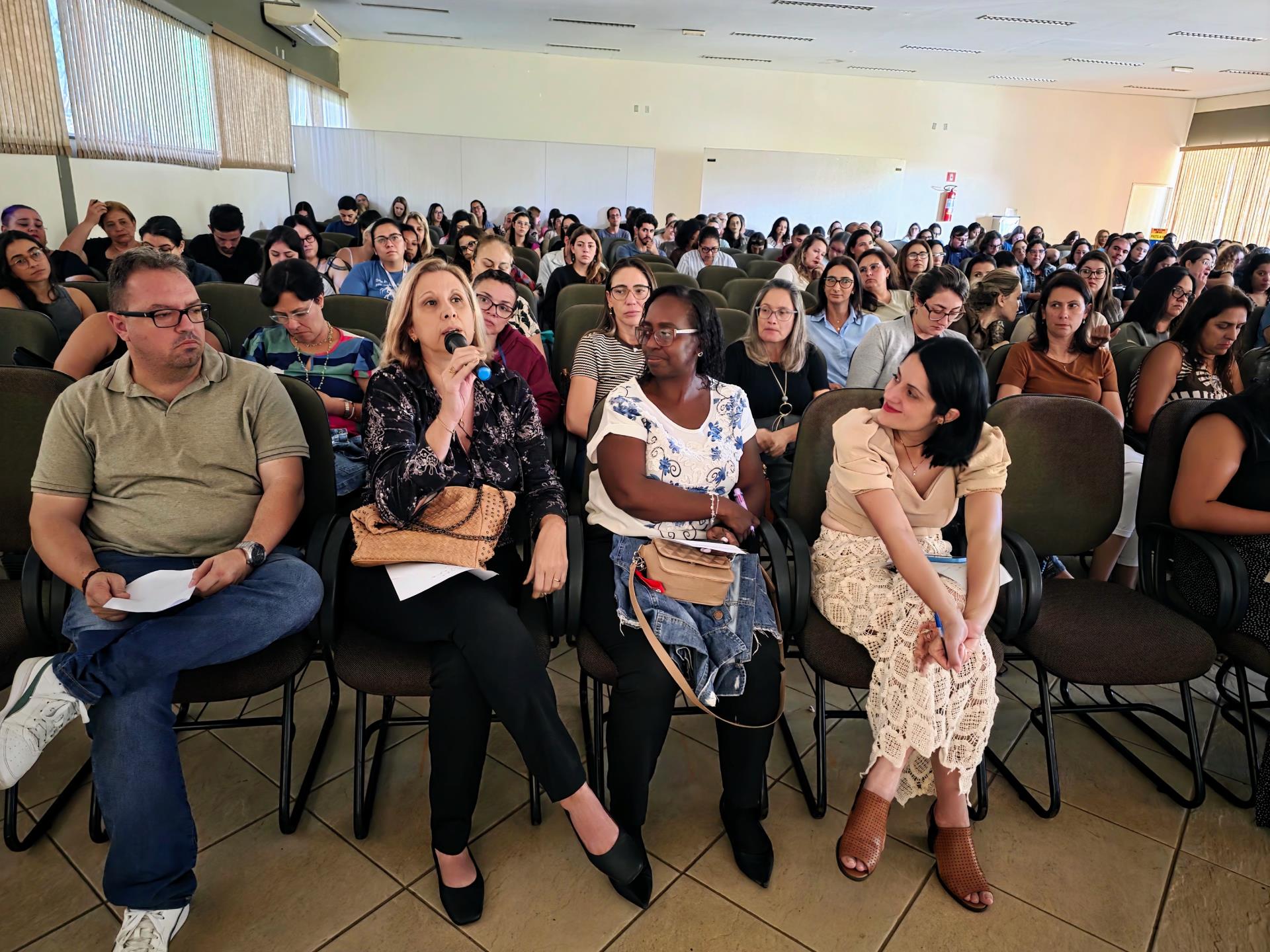 FOTO 5_AULA INAUGURAL DO PROJETO TECENDO LA&Ccedil;OS EM REDE_24-04-2026