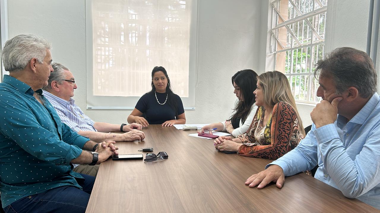 Equipe de Transi&ccedil;&atilde;o do Prefeito Eleito Edmir Chedid visita secretarias municipais em Bragan&ccedil;a Paulista (5)