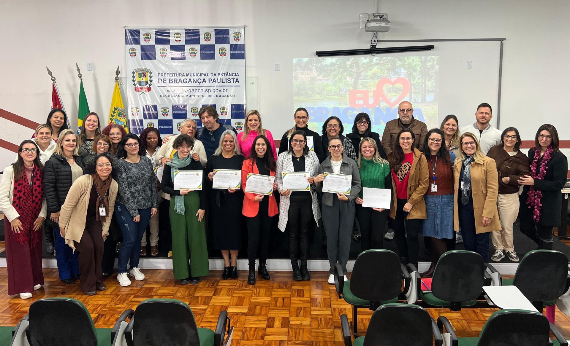 Conselho Municipal de Educa&ccedil;&atilde;o toma posse para o bi&ecirc;nio 2025-2027 em Bragan&ccedil;a Paulista (6)