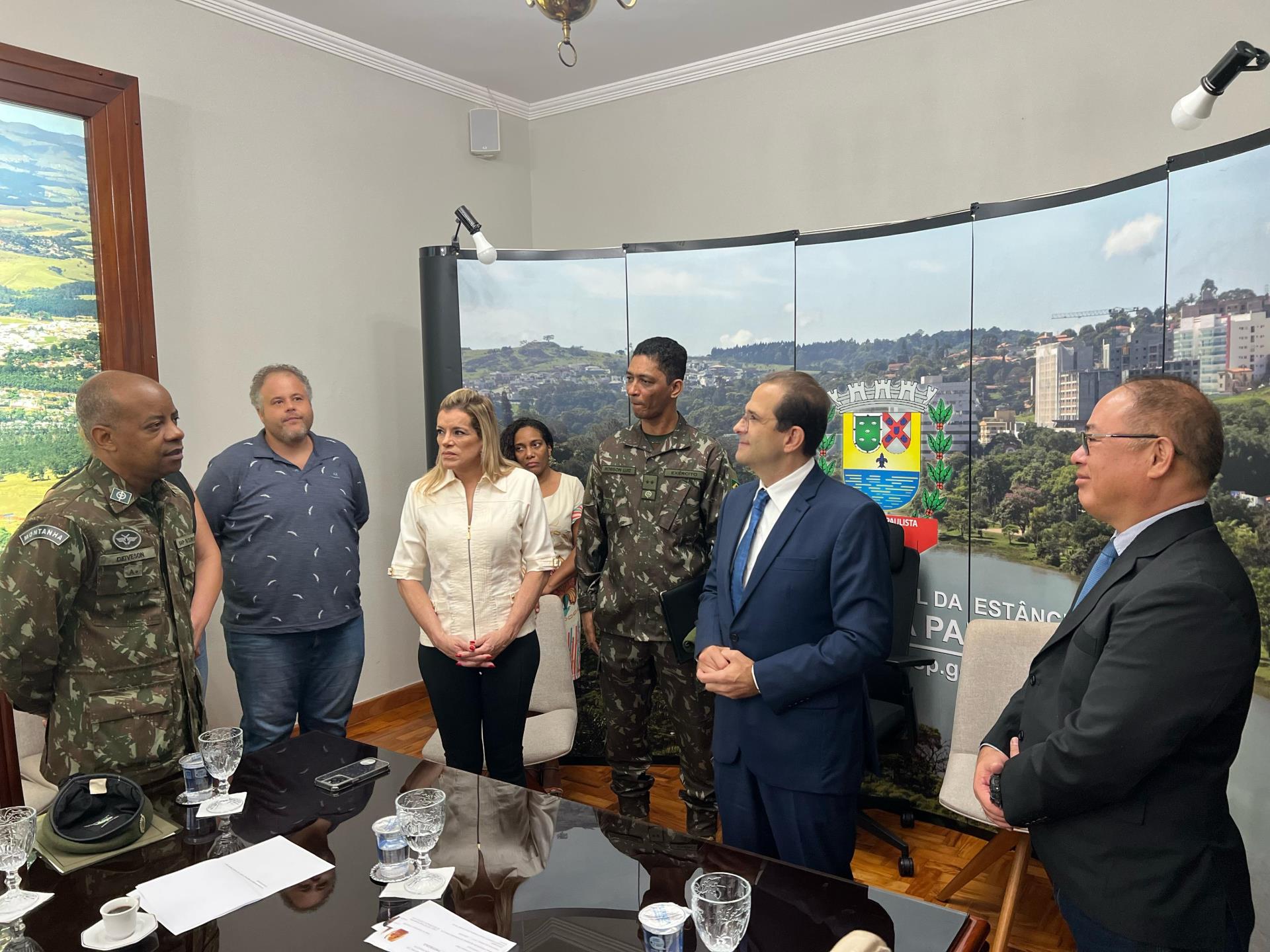 Prefeito Edmir Chedid assume a presidência da Junta de Serviço Militar de Bragança Paulista (5)