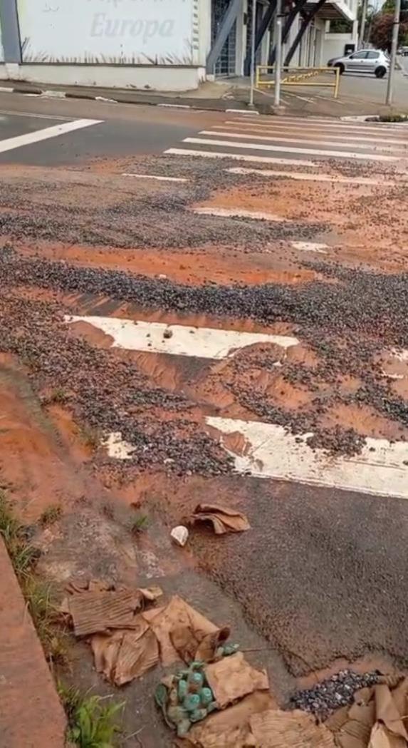 Decreto suspende temporariamente interven&ccedil;&otilde;es em vias p&uacute;blicas Foto 04