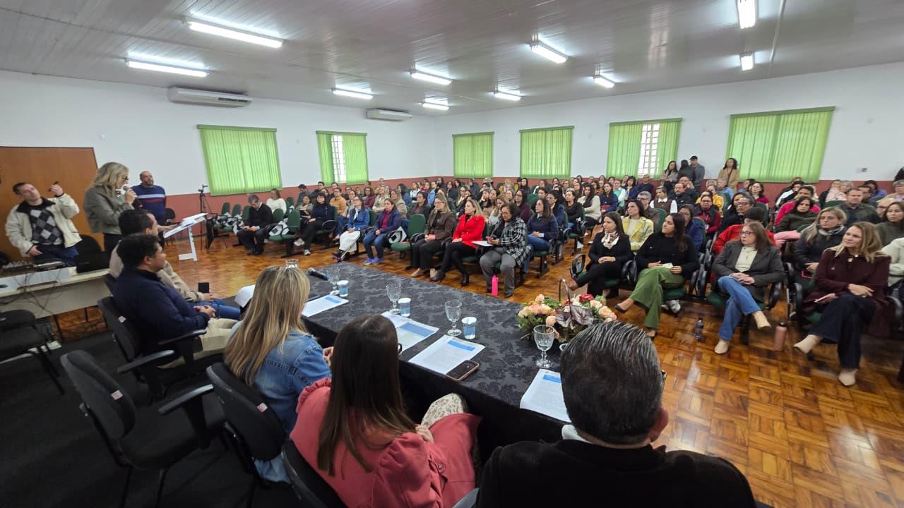 Posse da Comiss&atilde;o fortalece pol&iacute;ticas para a primeira inf&acirc;ncia 04