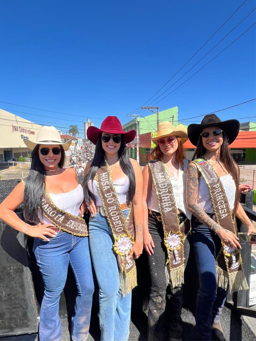 Tradi&ccedil;&atilde;o e cultura tomam conta das ruas com mais uma edi&ccedil;&atilde;o da Cavalhada (4)