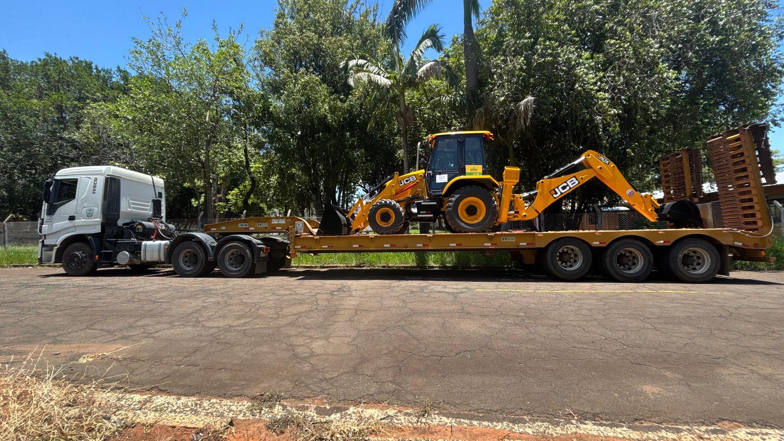 Munic&iacute;pio &eacute; contemplado com retroescavadeira e alcan&ccedil;a avan&ccedil;o hist&oacute;rico no agroneg&oacute;cio (5)