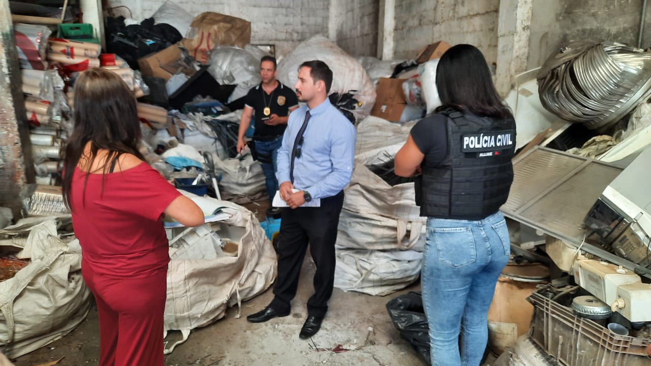 Opera&ccedil;&atilde;o Sucata 04