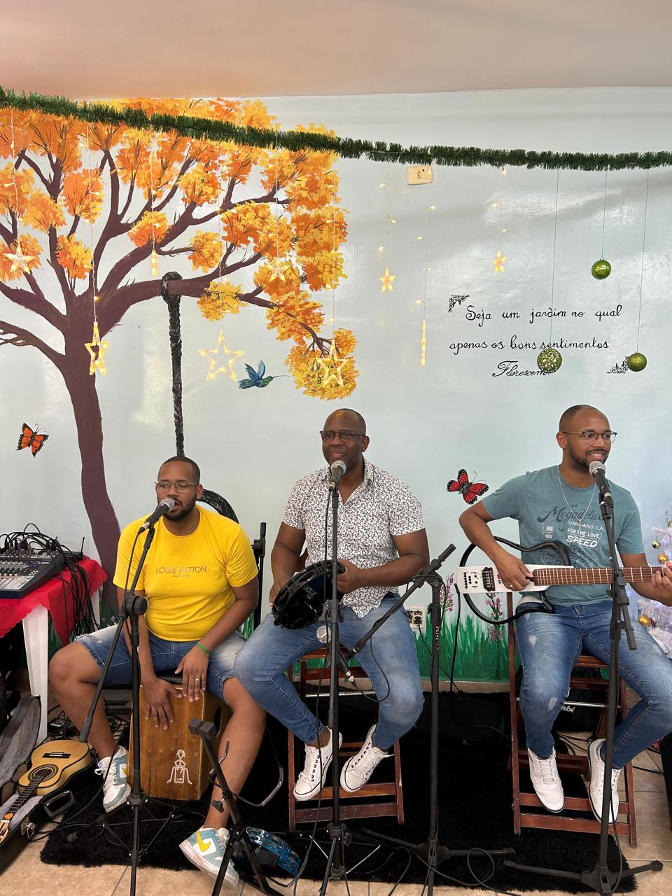 Almoço de Natal no CDI é marcado por alegria e emoções (6)